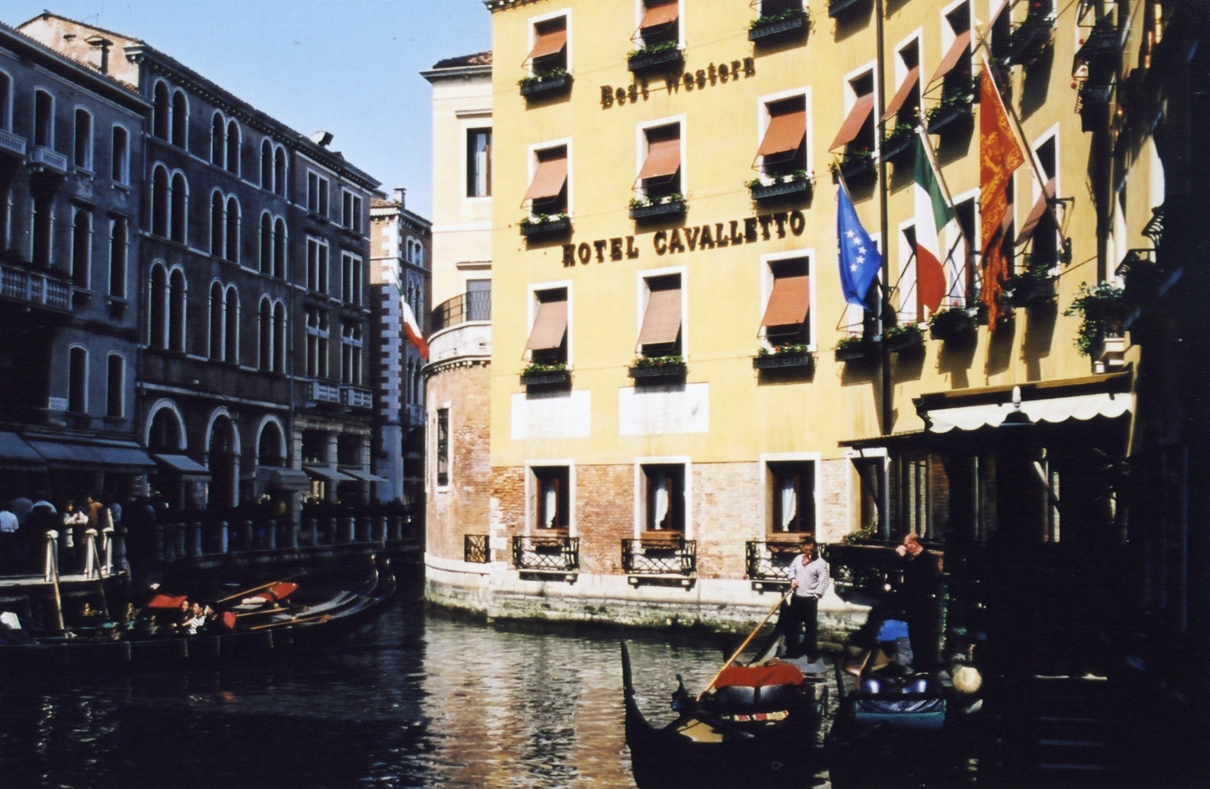 6 найстаріших готелів світу: як вони виглядають і чим століттями дивують мандрівників