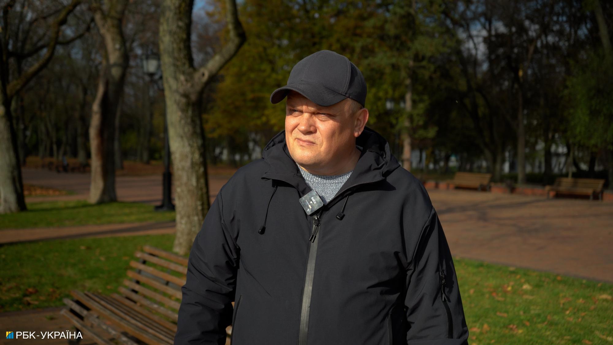 Тривога по 15 годин на добу. Як Чернігів живе під постійними обстрілами – репортаж РБК-Україна