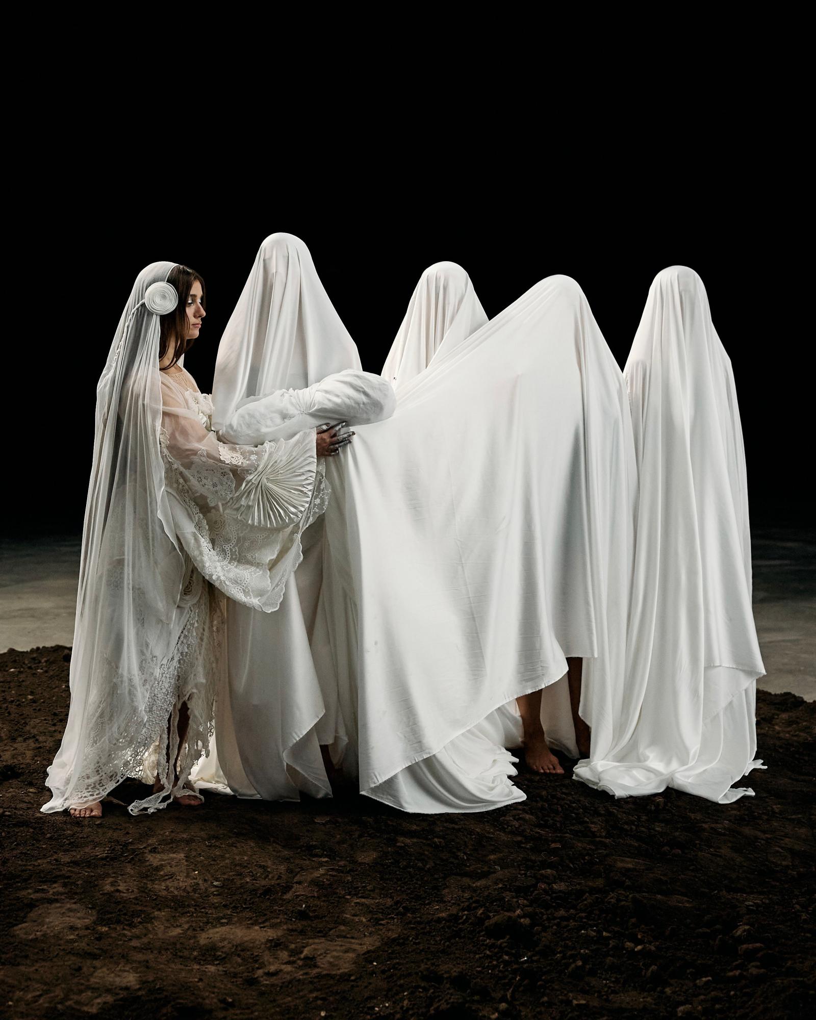 Jerry Heil презентовала песню-посвящение украинской земле и женщинам-разминировщицам (видео)