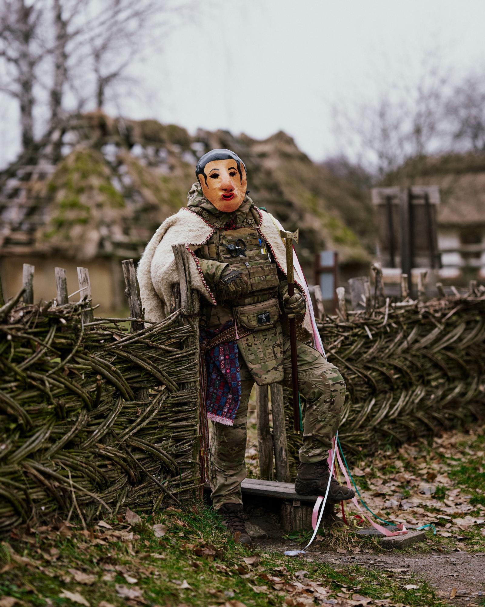 Аби чорти та зло не вхопили! Спецназівці показали дивовижні образи героїв Маланки