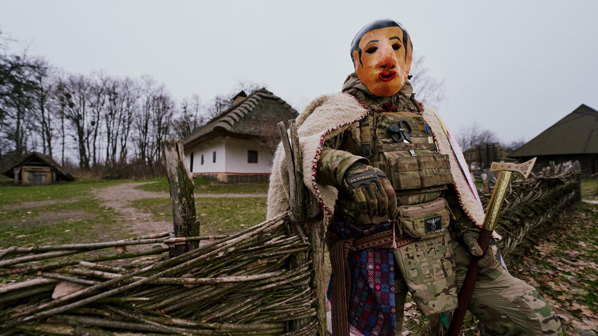 Аби чорти та зло не вхопили! Спецназівці показали дивовижні образи героїв Маланки