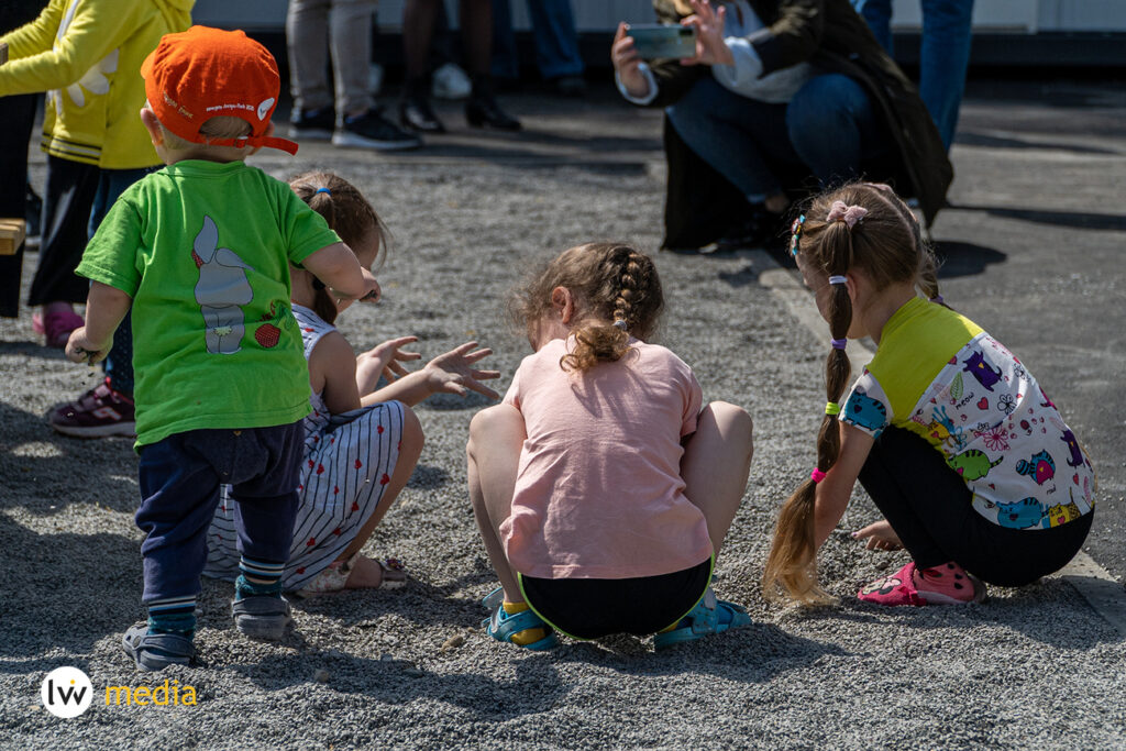 Свет, вода и питание: как выглядит модульный городок для переселенцев во Львове (фото)