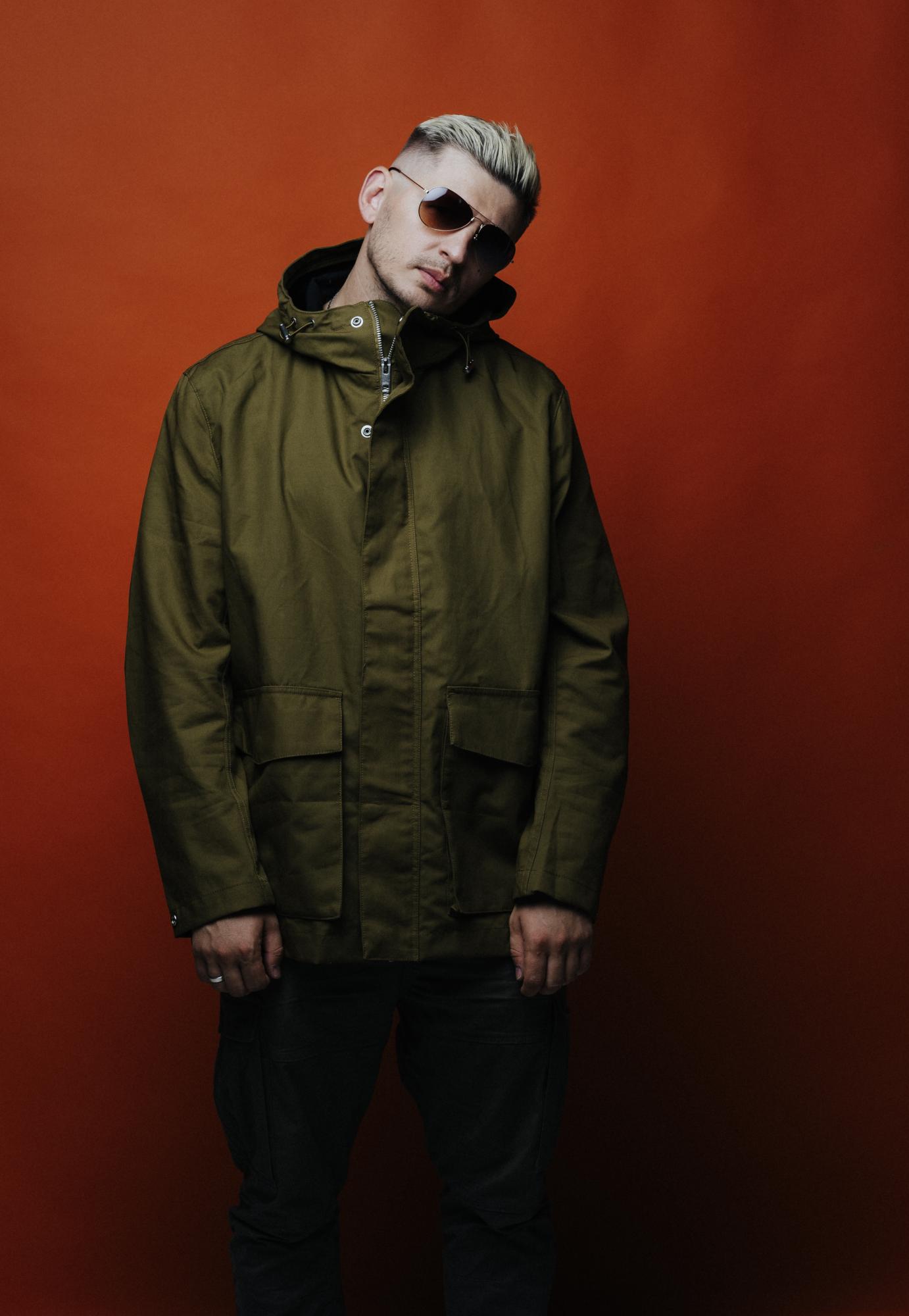 "В багатьох життя не змінилося": музикант-воїн зізнався, що його тригерить у Києві