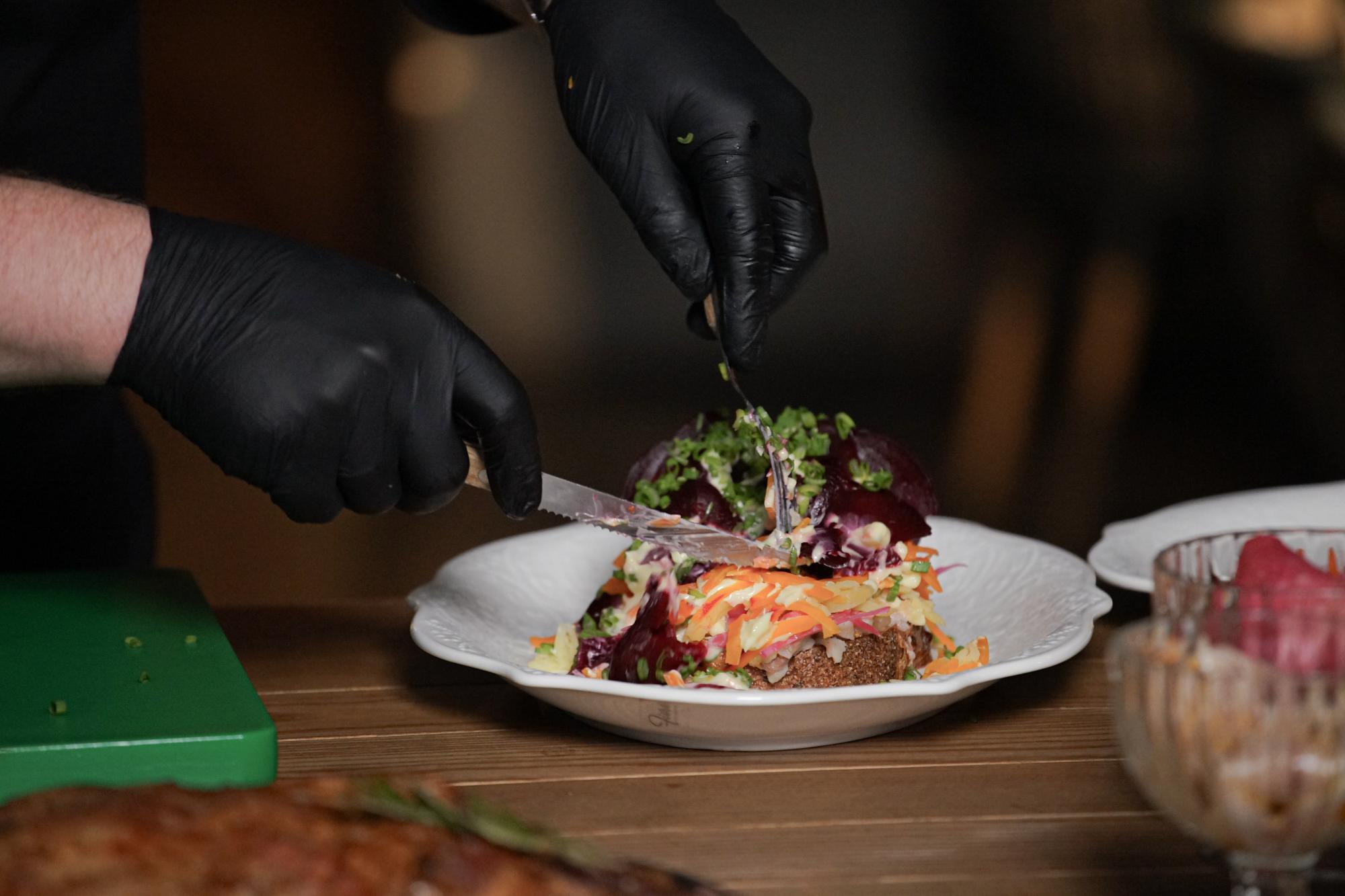 Що готувати на Новий рік, якщо немає світла? Інтерв'ю з шеф-кухарем Василем Данильчуком