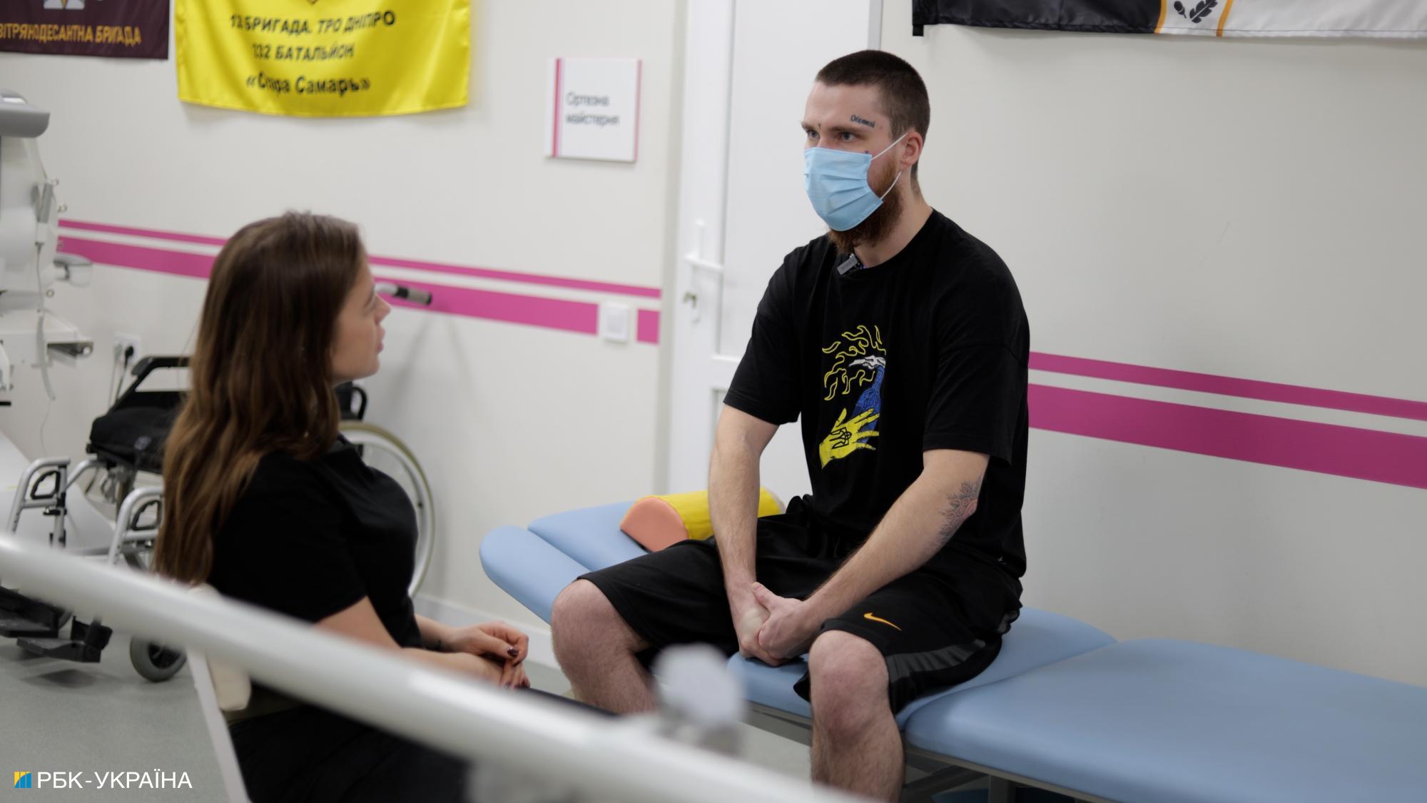 На протезе – на фронт: как в Днепре помогают военным вернуться к жизни и службе после ранений