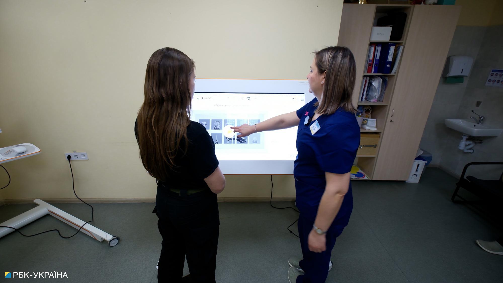 На протезе – на фронт: как в Днепре помогают военным вернуться к жизни и службе после ранений