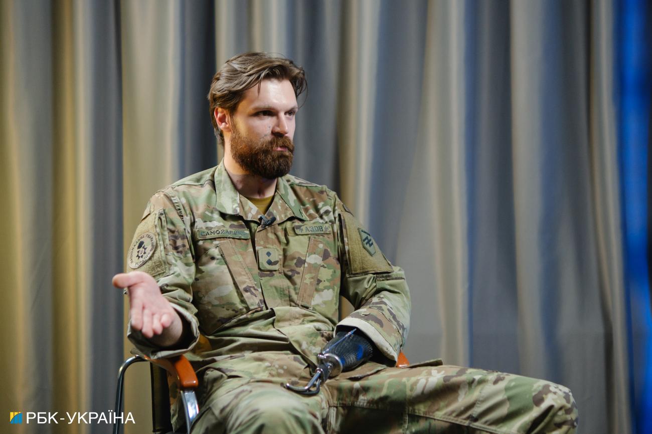 "Зверніться до психіатра!" Дмитро Ступка нахамив мамі відомого захисника "Азовсталі"