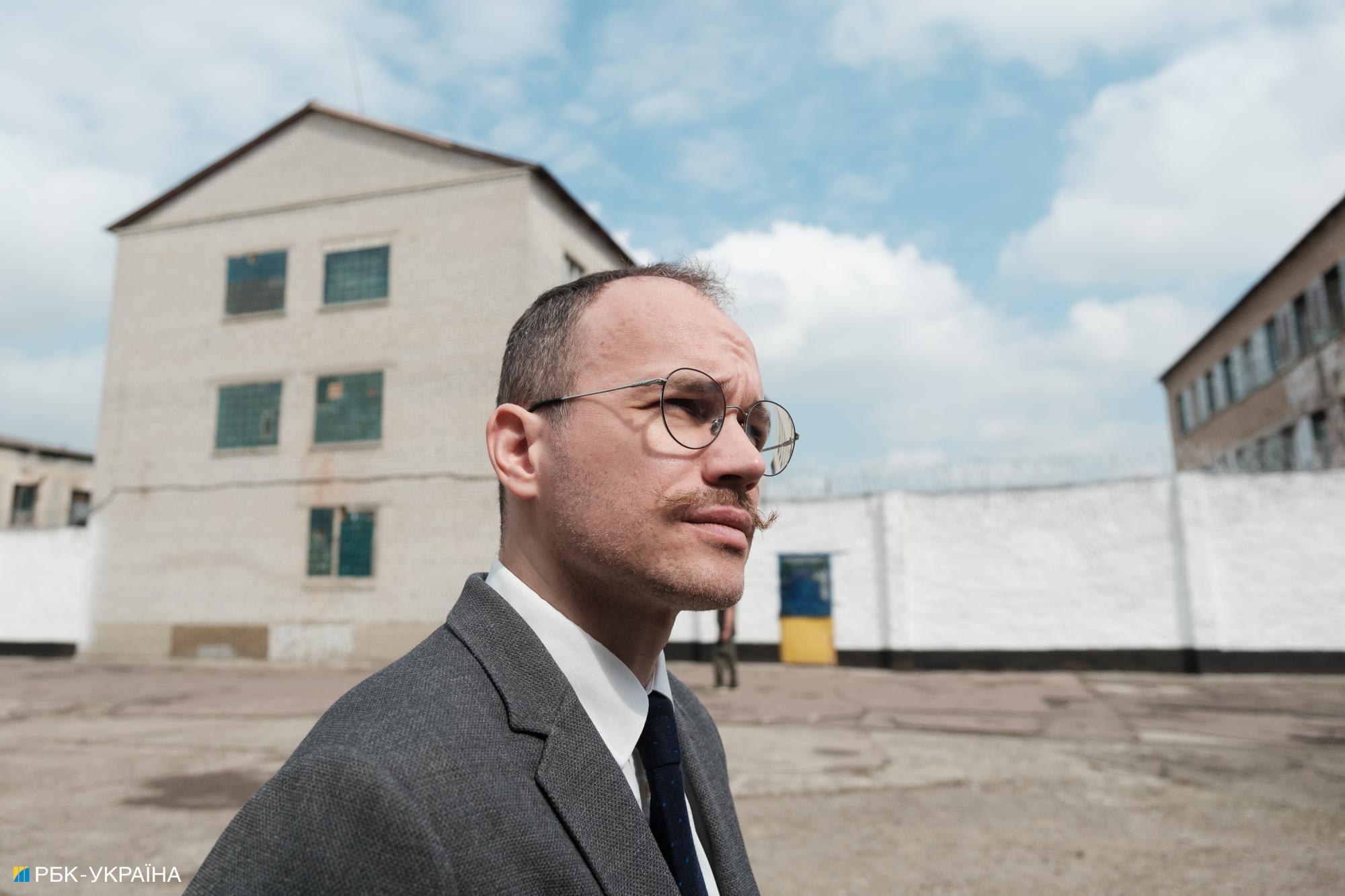 "Щоб запам'ятали не зеком". Чому ув'язнені йдуть на фронт і якою буде їхня служба