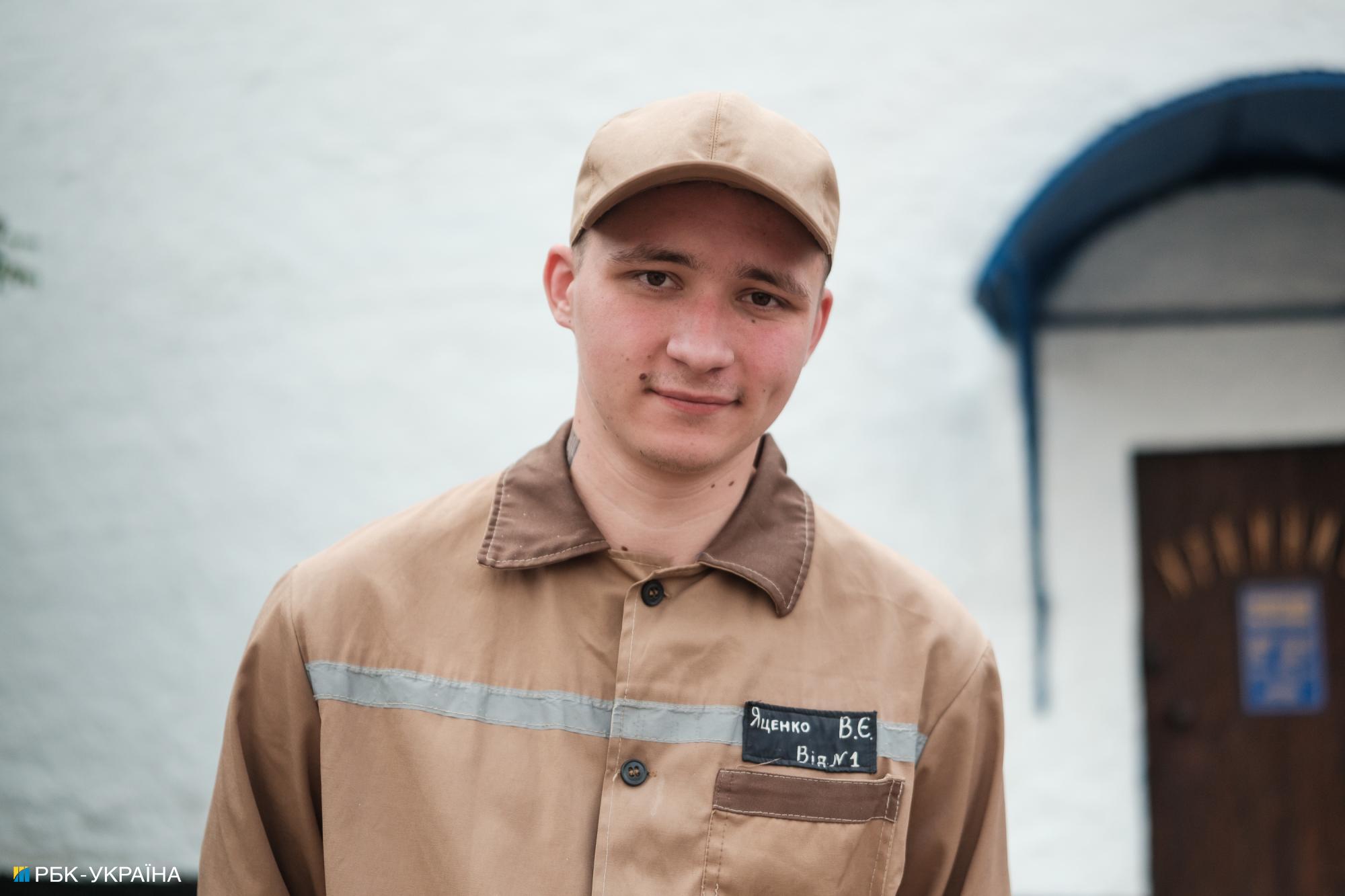 "Щоб запам'ятали не зеком". Чому ув'язнені йдуть на фронт і якою буде їхня служба