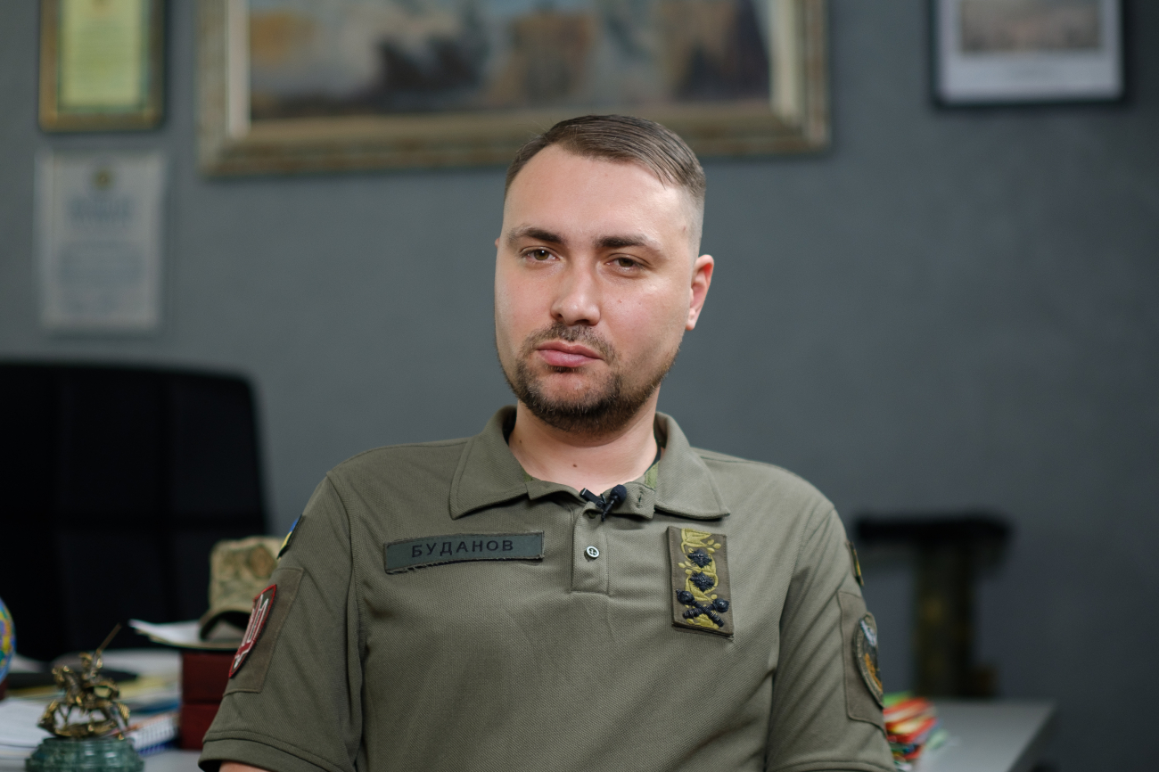 Вибухи на аеродромах, окопи на кордоні та "жодної паніки". Чим війна обернулася для РФ