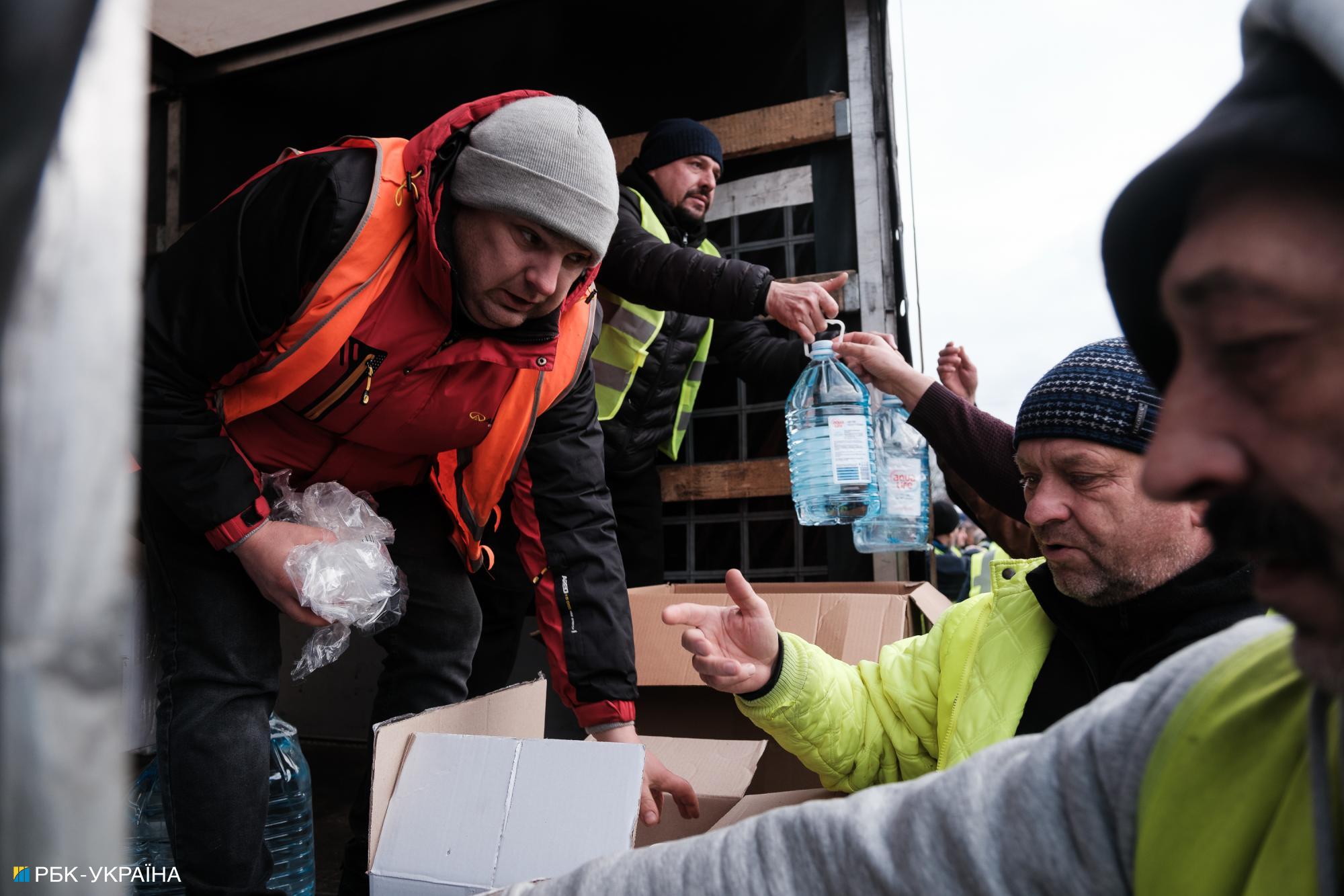 Заручники блокади. Чому поляки не пускають фури в Україну і кому це вигідно