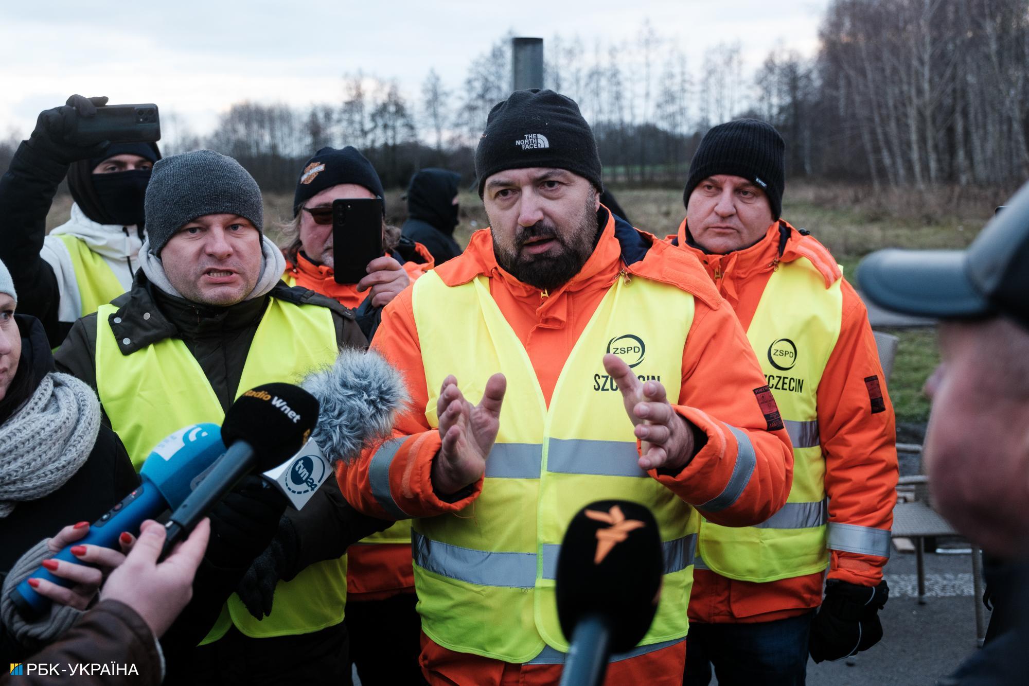 Заручники блокади. Чому поляки не пускають фури в Україну і кому це вигідно