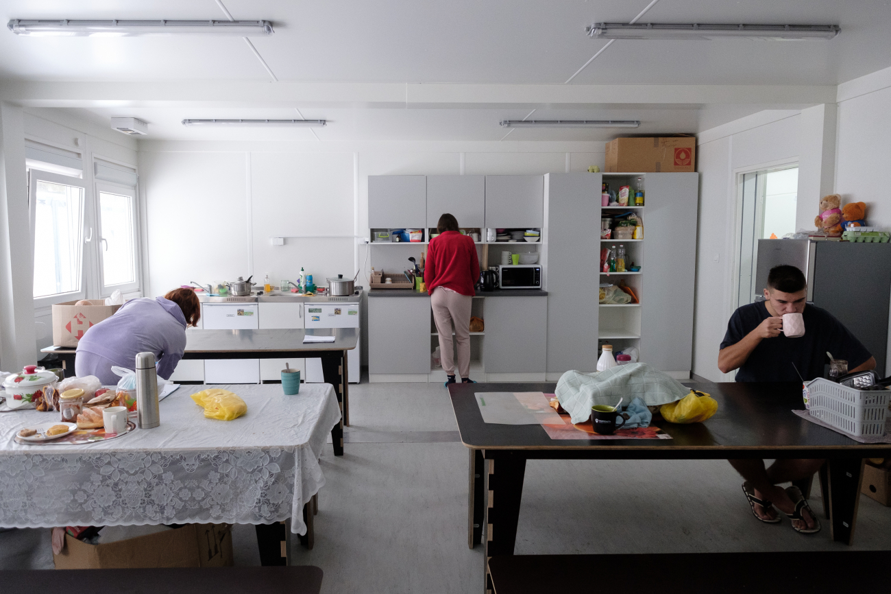 Дом до победы. Как работает модульный городок Ирпеня и о чем мечтают его жители