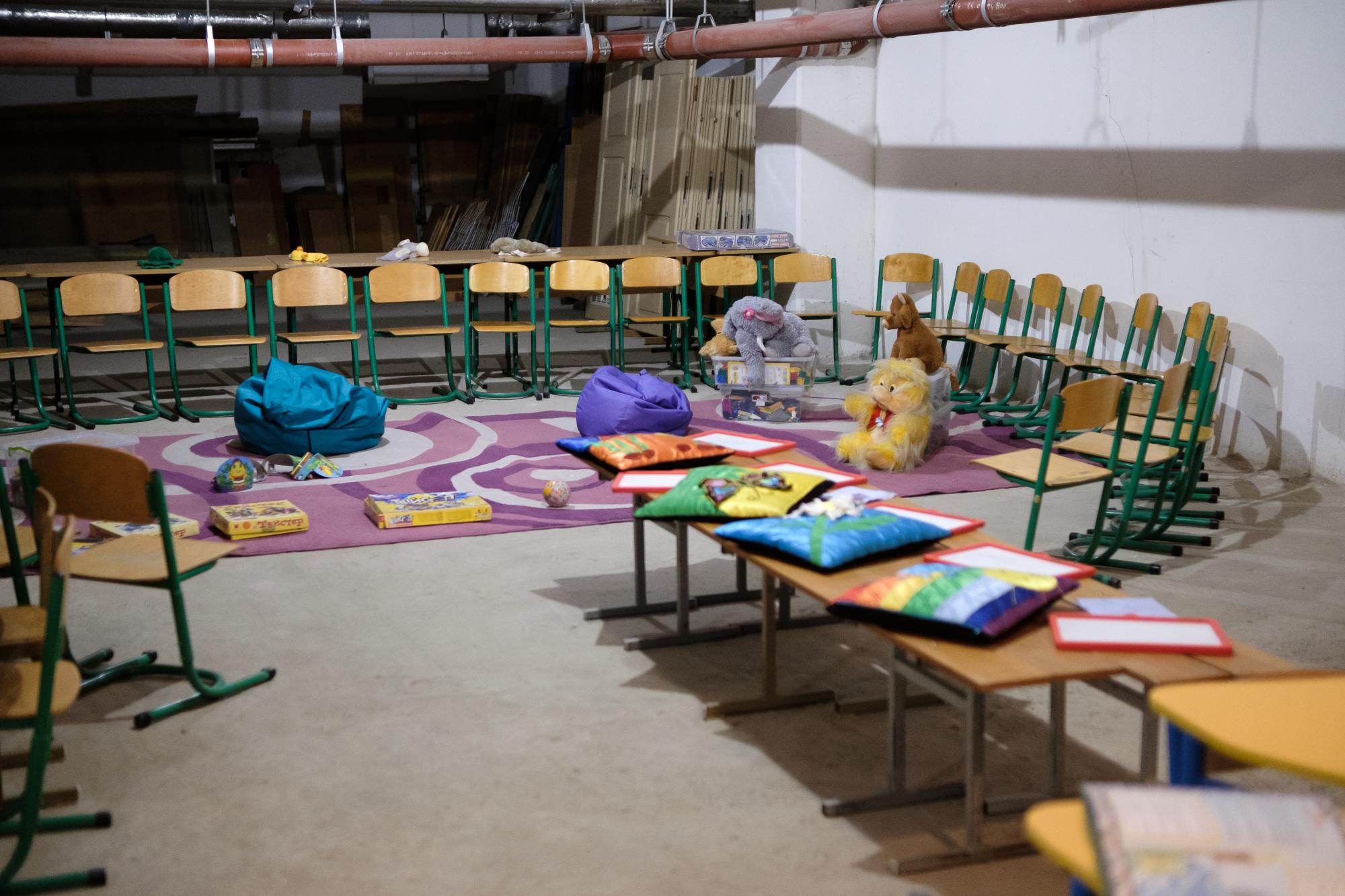 "Тривожна" освіта. Як сьогодні працюють школи Києва