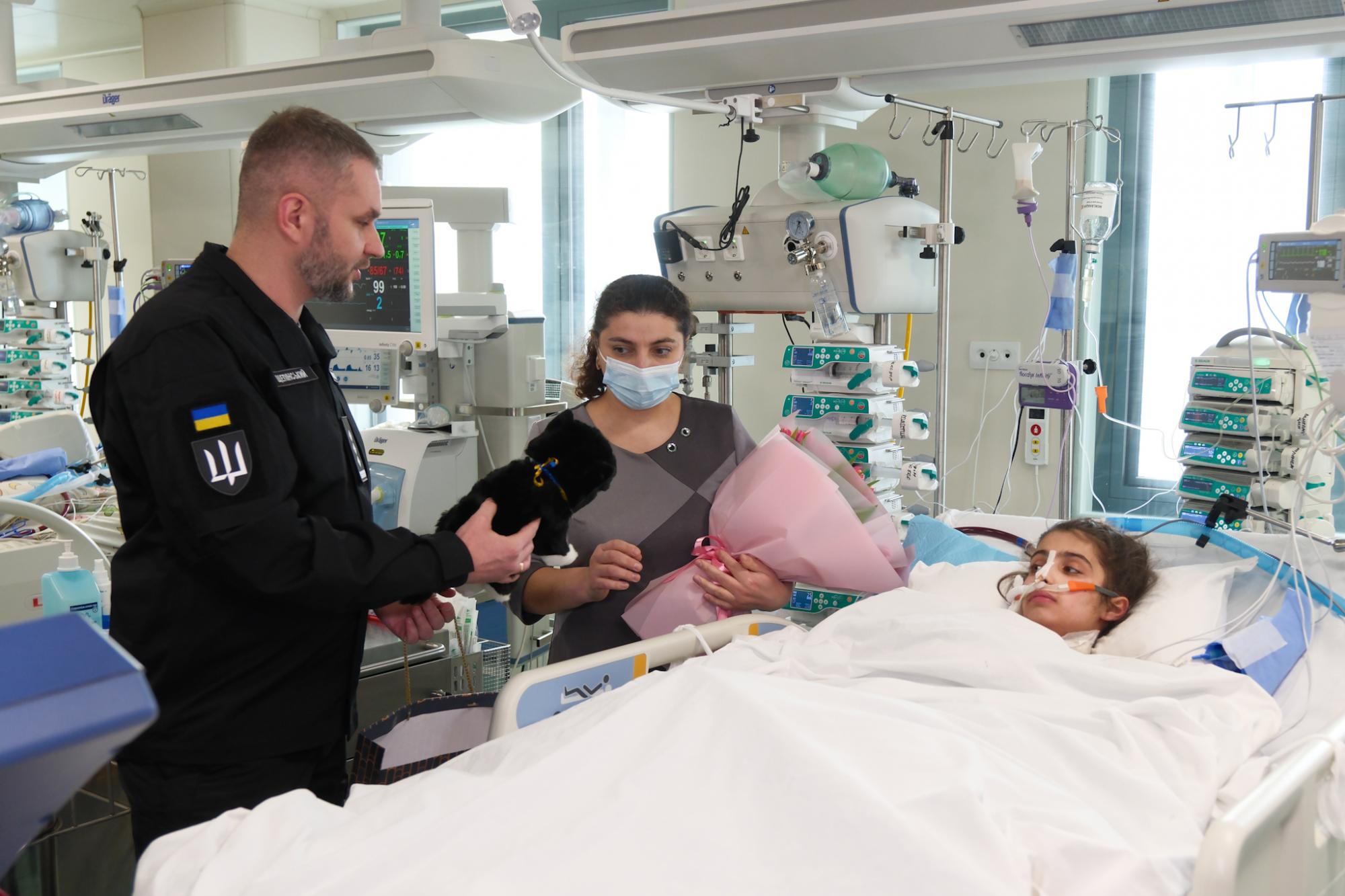 "Ніхто інший не міг це зробити": ГУР і СБУ гелікоптером евакуювали дівчинку із Запоріжжя