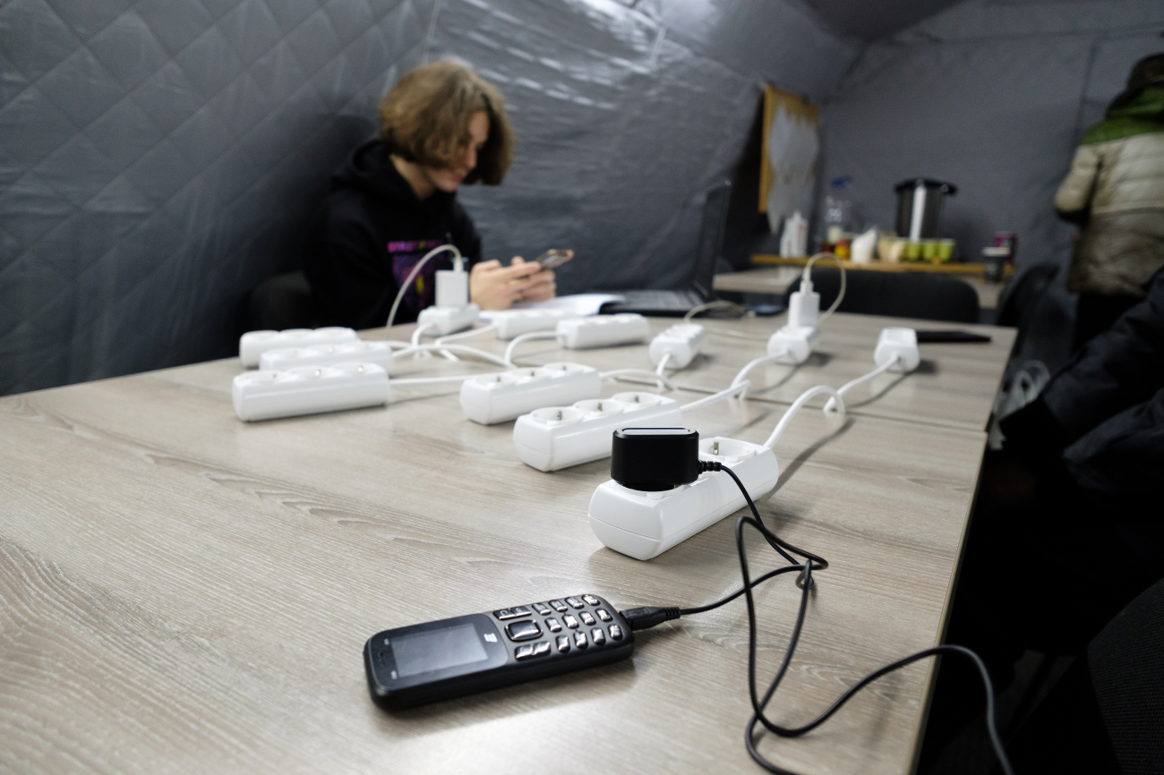 Чи буде зв'язок та інтернет у разі нових блекаутів: що кажуть мобільні оператори