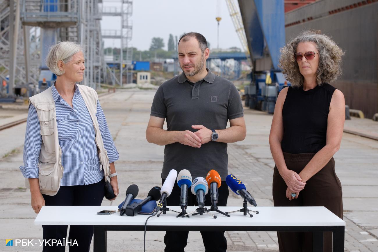 Под угрозой ракетных ударов. Как из Украины вывозят зерно в голодающие страны