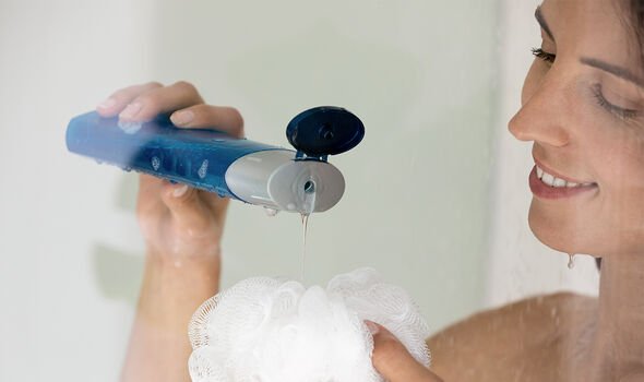 Читайте етикетку! У гелях для душу міститься 4 небезпечних речовини