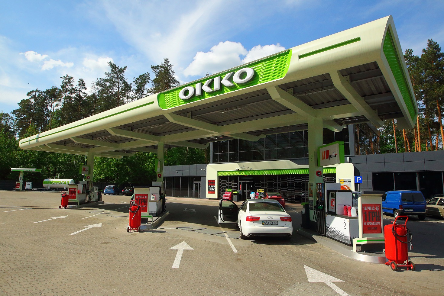 Звідки береться сонливість за кермом і що з цим робити: поради водіям