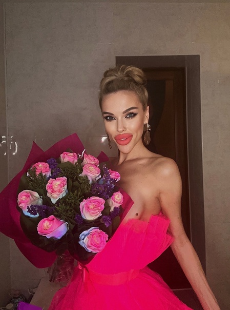 "Фреді Крюгер, це ти?" Міс року "ДНР" налякала своєю красою (відео)