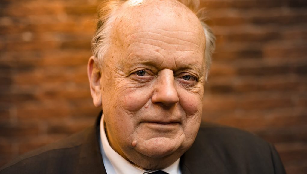 Лідер Білорусі до Лукашенка та учасник угоди про розпад СРСР. Ким був Станіслав Шушкевич