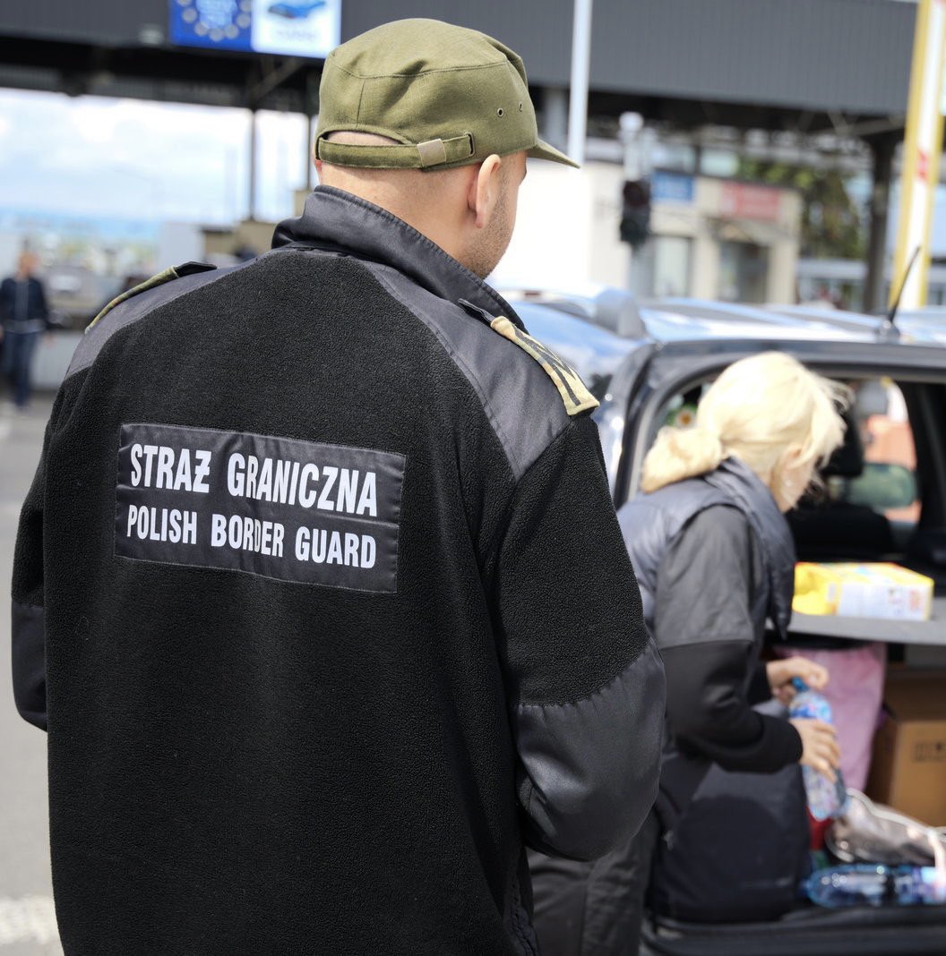 Рецепти і дозвіл. Які ліки можна везти із собою з України до Польщі