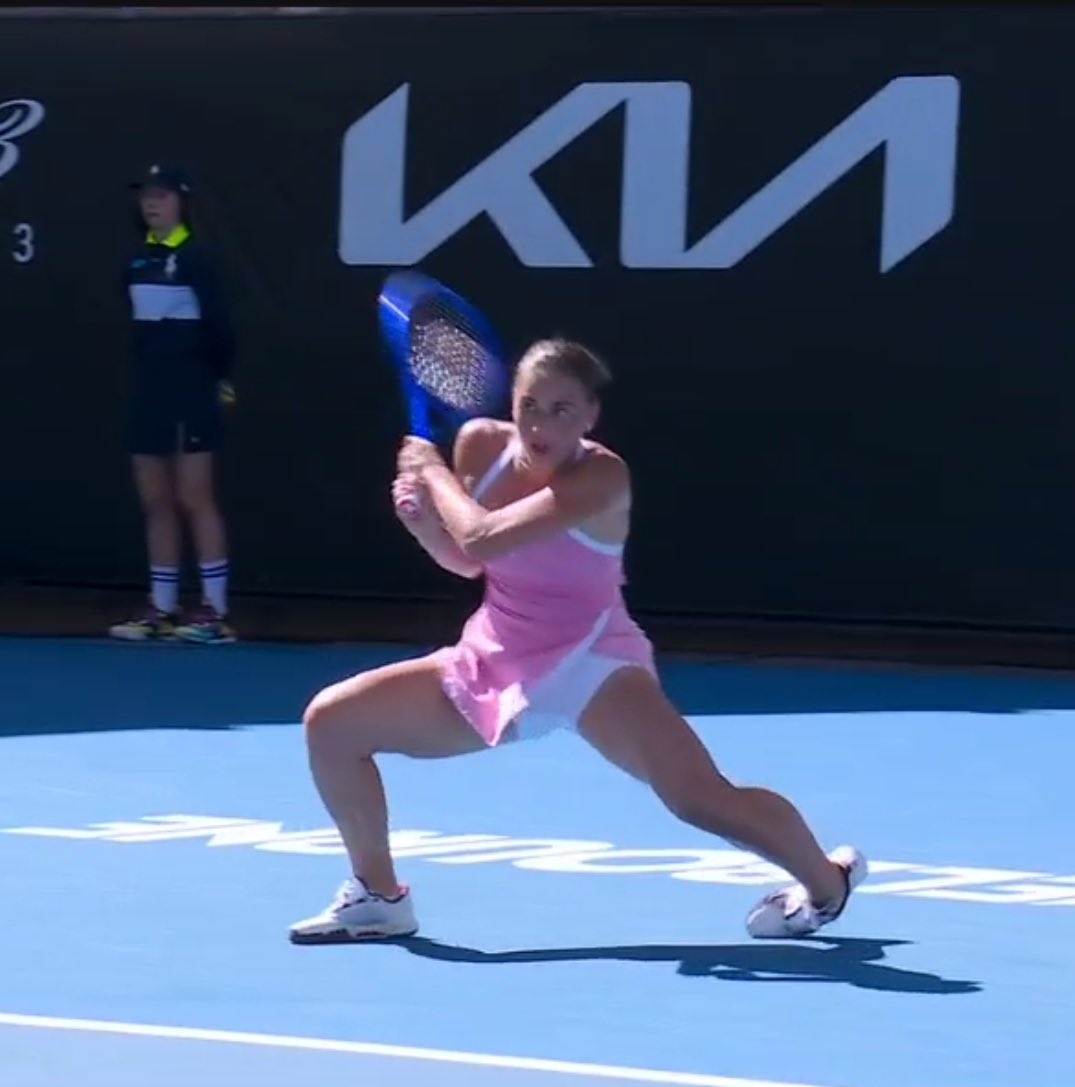 Костюк підтвердила серйозність травми на Australian Open: відео болісного епізоду