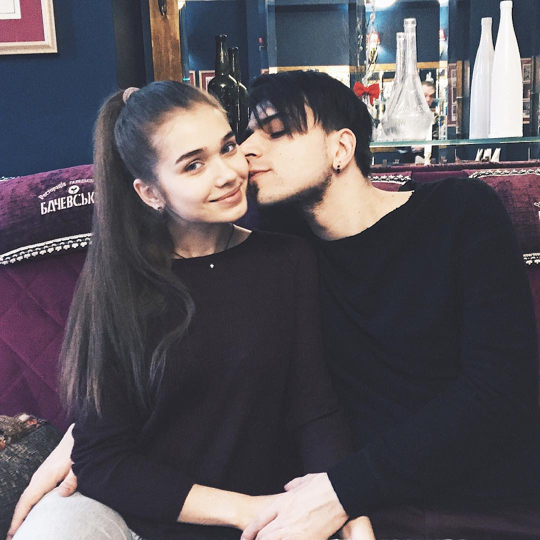 Такими вы их не видели: как выглядели Саша Бо и Игорь Пустовит до того, как стали мегапопулярными (фото)