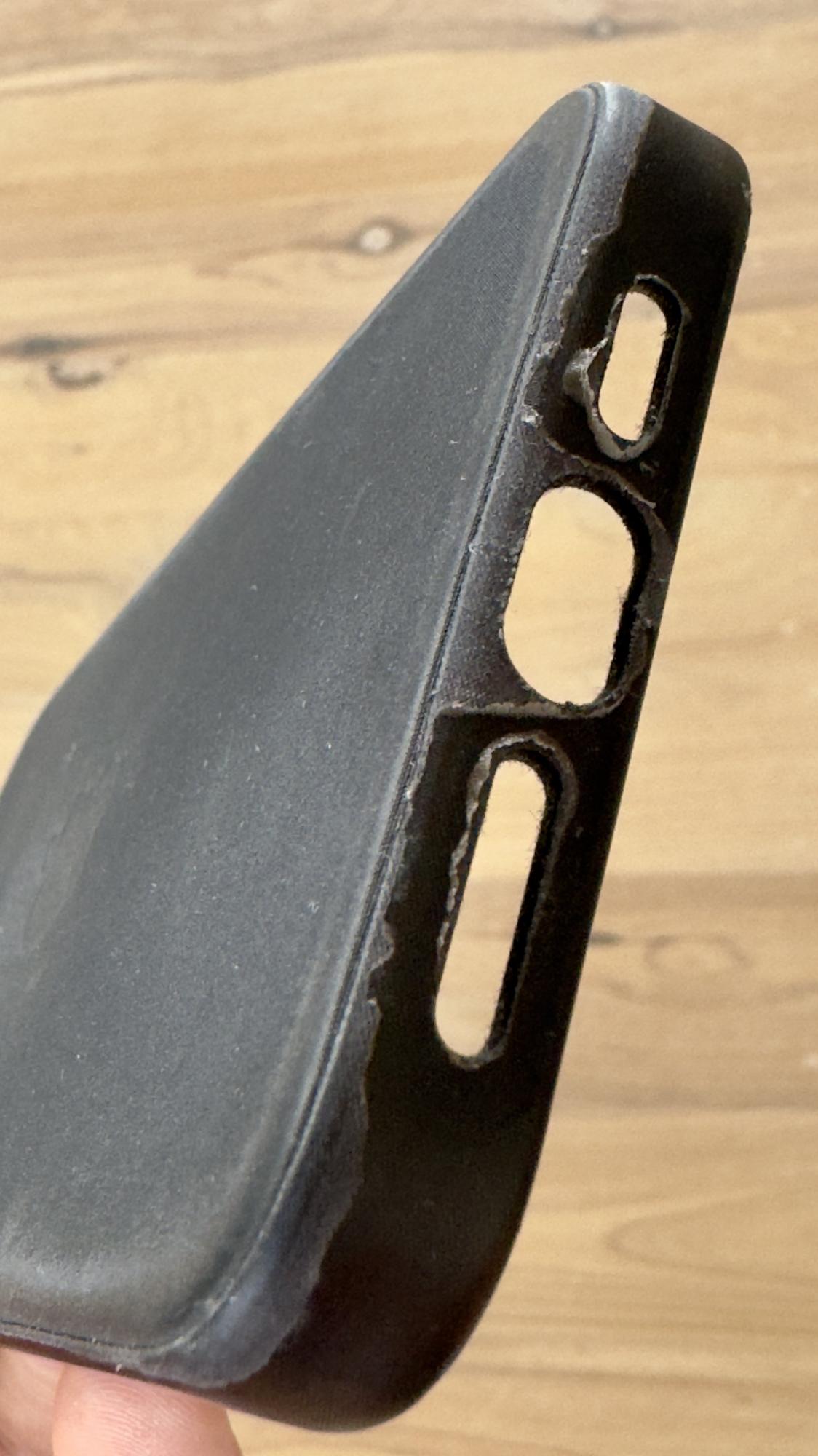 Не купуйте його. Цей аксесуар від Apple став одним із найгірших в історії компанії - і ось чому