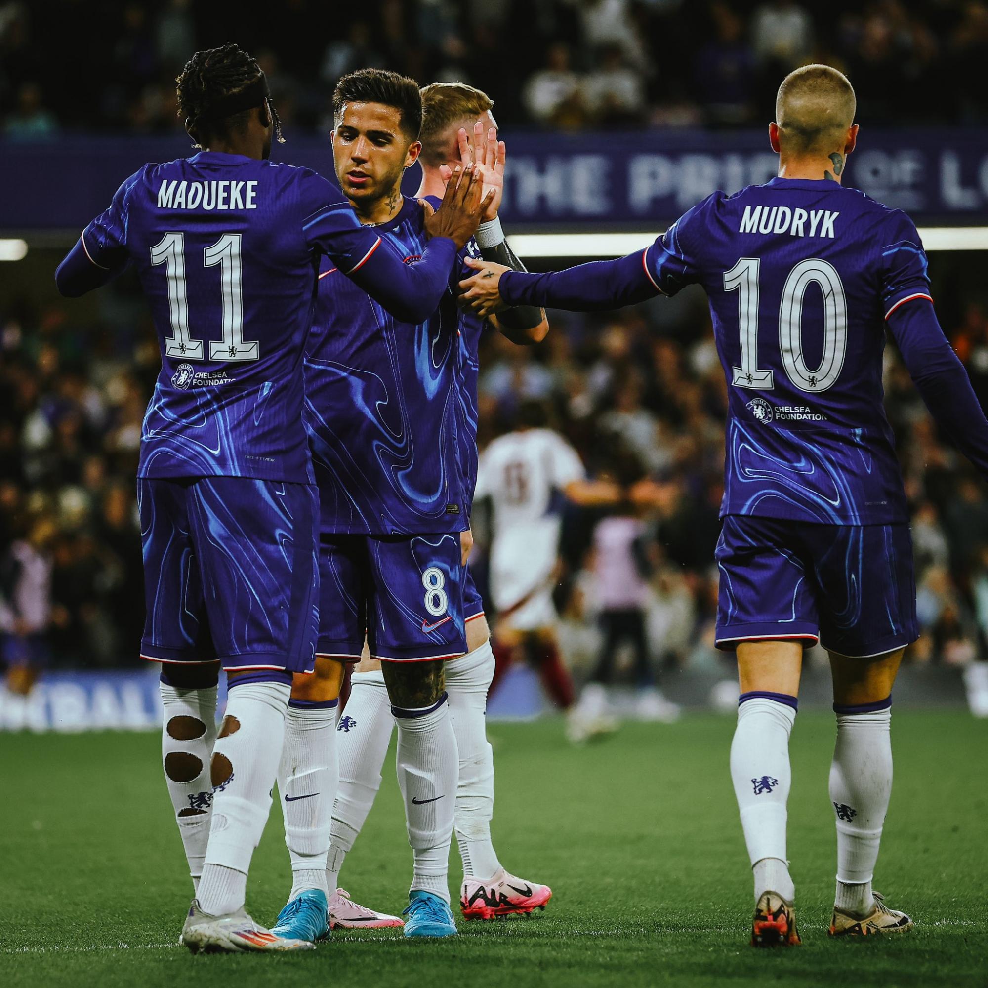 Розрив контракту, штраф і матчі ветеранів: які покарання може отримати Мудрик