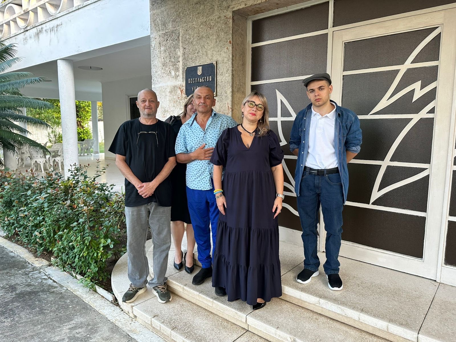 У Венесуелі звільнили трьох українців, вони вже їдуть додому, - Сибіга