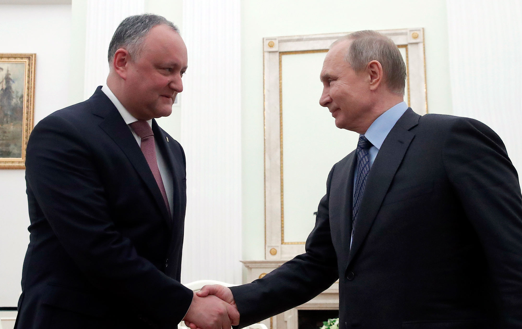 Молдова на краю. Чи зупинить Санду проросійський реванш на виборах