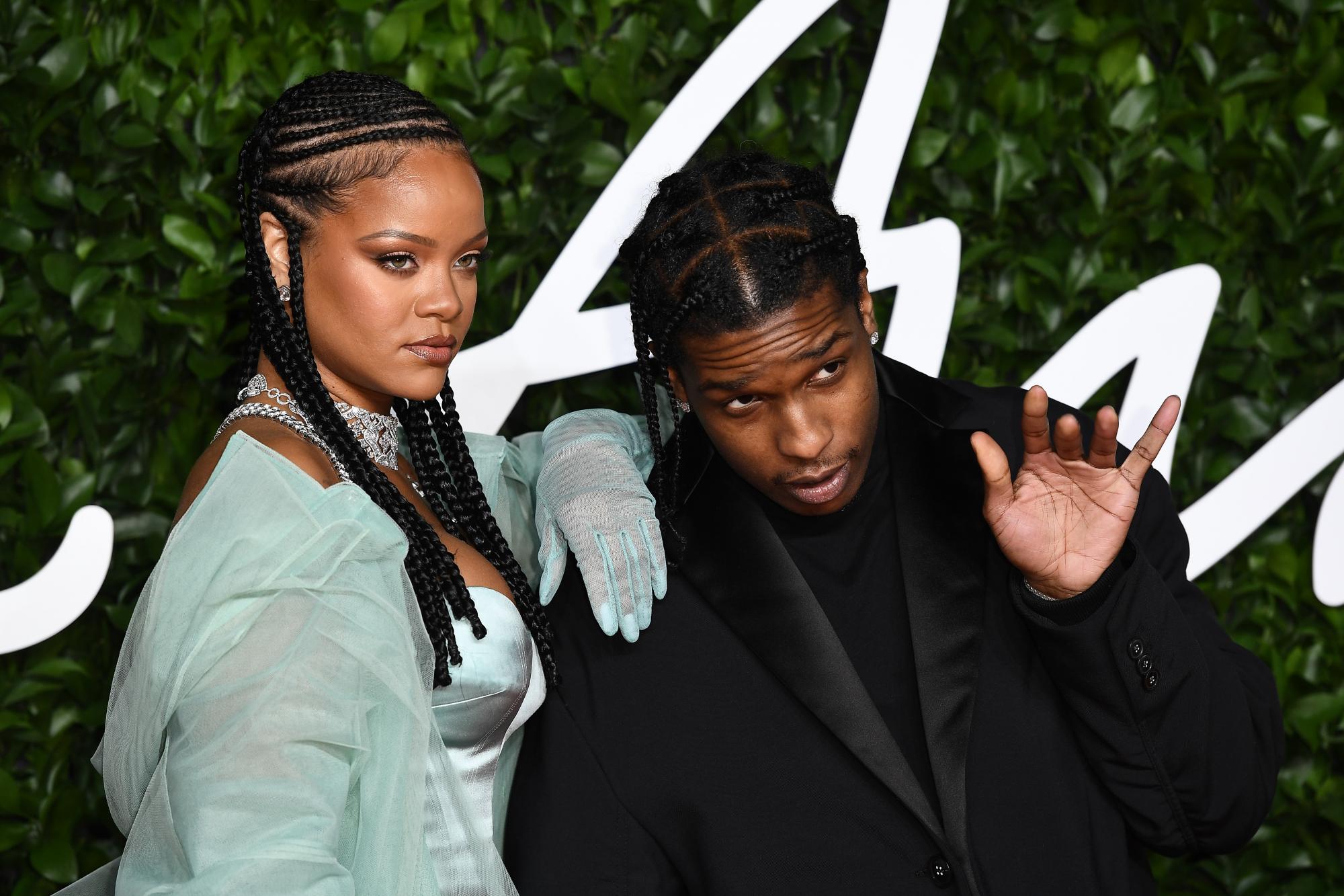 Рианна и A$AP Rocky – самая стильная пара шоу-бизнеса: топ-6 эффектных выходов будущих родителей