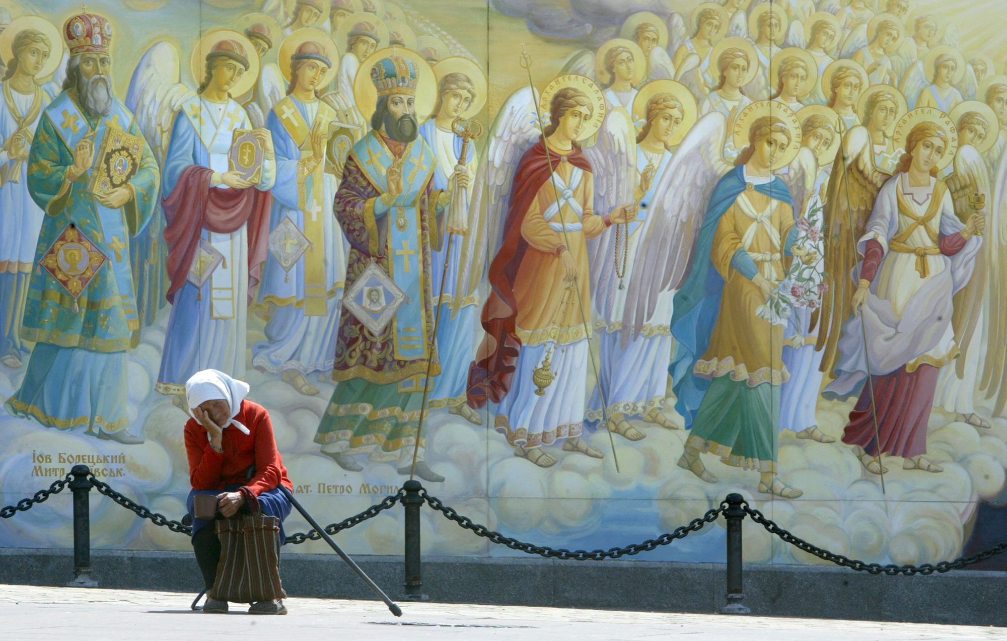 Пенсійні перспективи українців: солідарне жебрацтво чи індивідуальні накопичення
