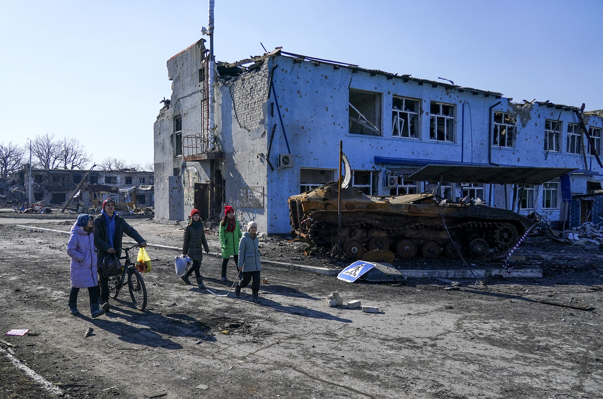 Эти кадры разрушенного Мариуполя должны увидеть во всем мире (фоторепортаж)