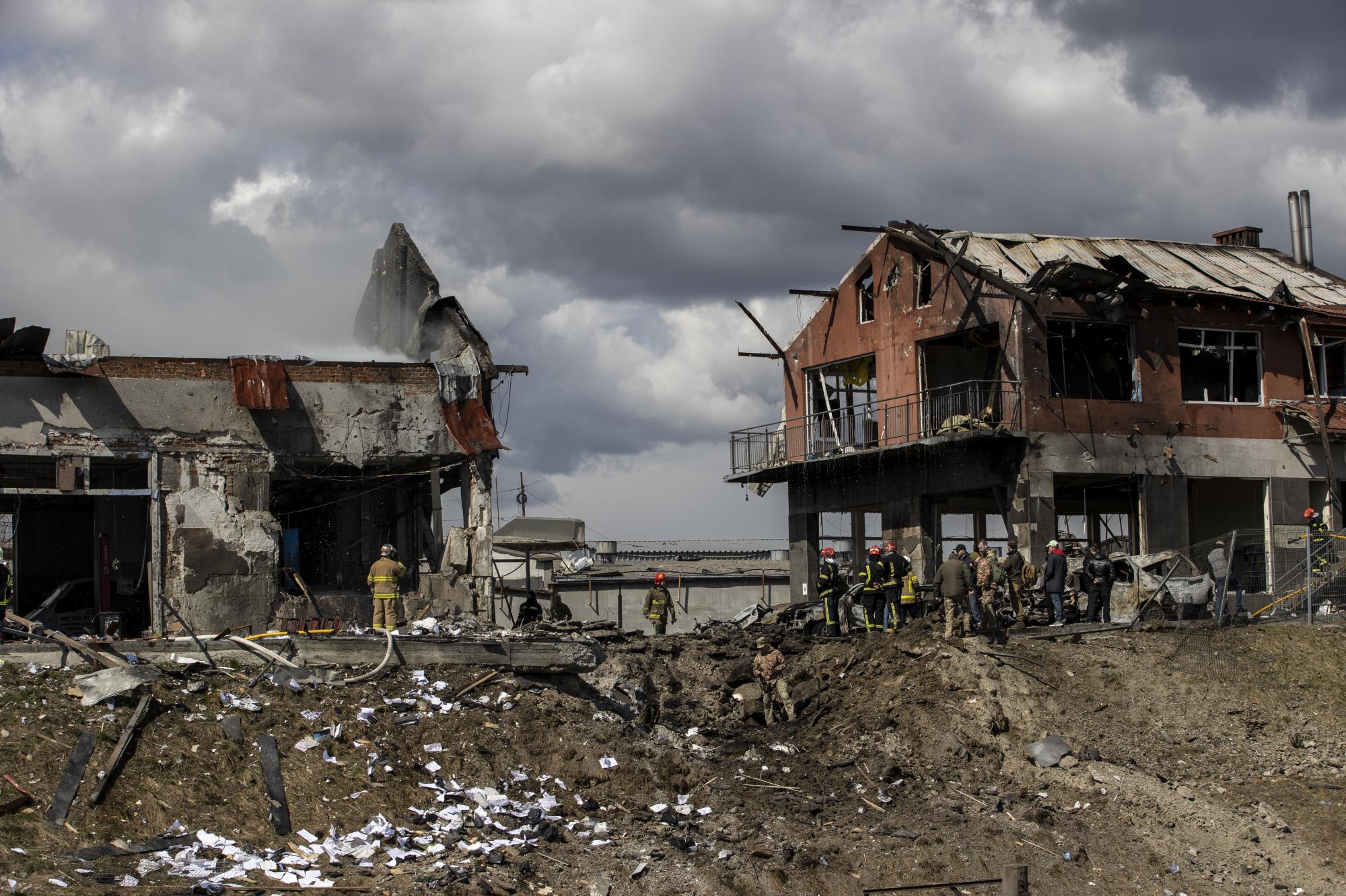 Ракети по тилу. Навіщо Росія атакує великі міста і коли це закінчиться