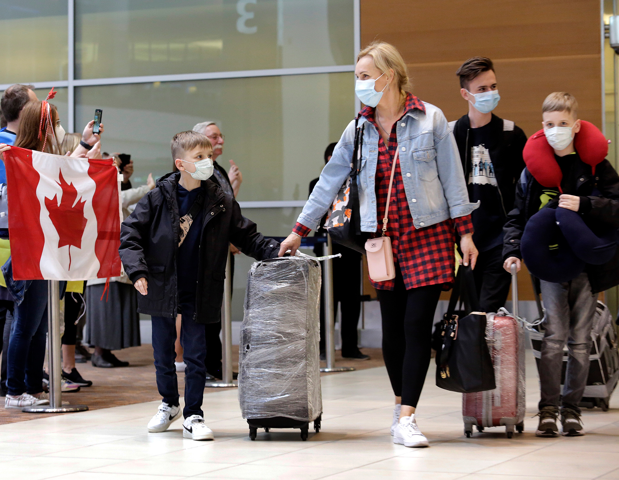 Робота у Канаді: які вакансії доступні українцям та скільки можна заробляти