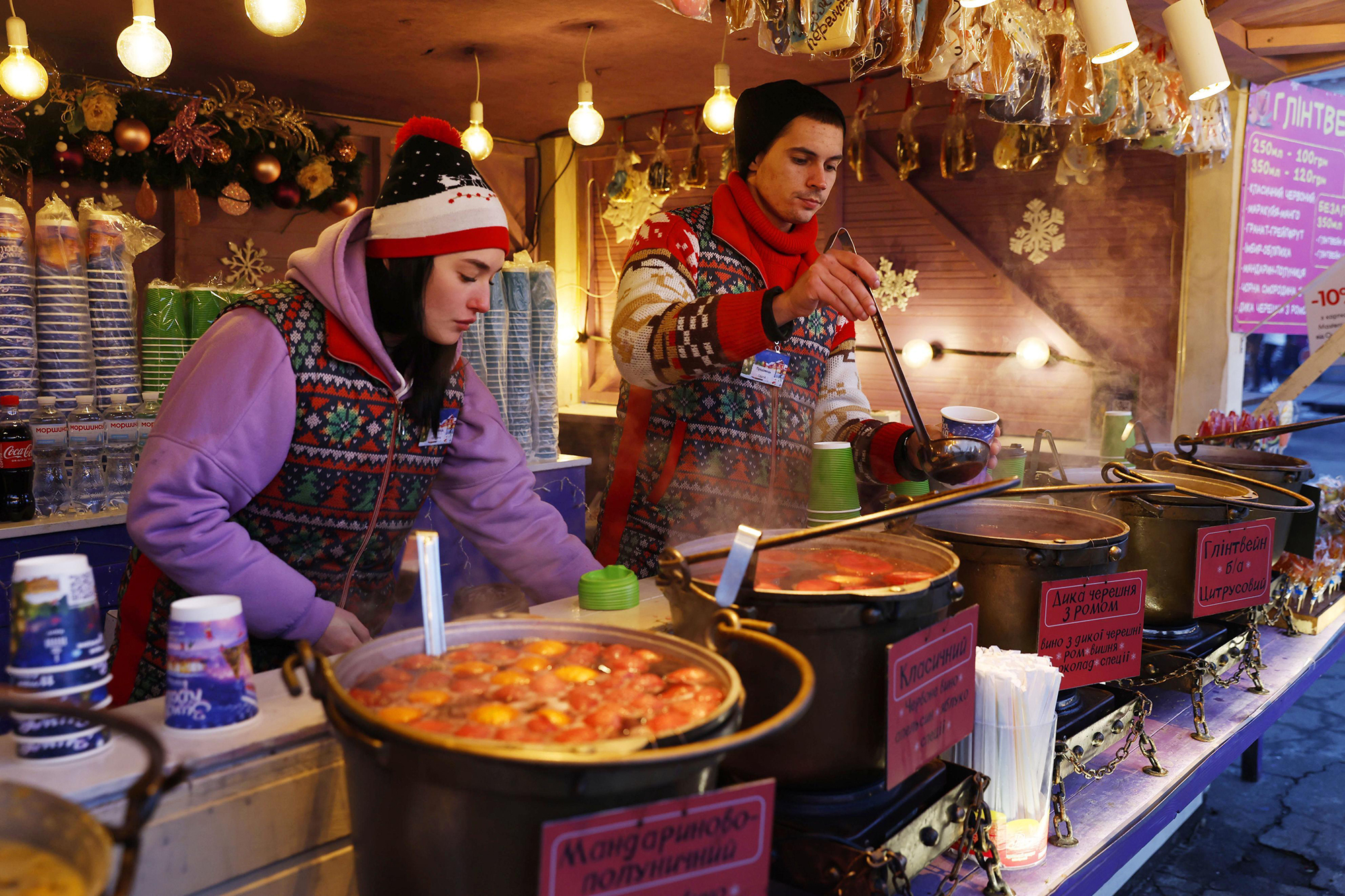 "Ялинка незламності" та ковзанки. Куди піти в Києві на новорічні свята з дітьми