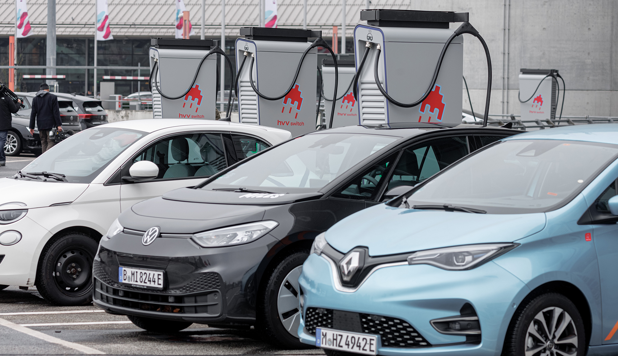 Українців в Німеччині зобов'язали перереєструвати авто. У скільки це обійдеться