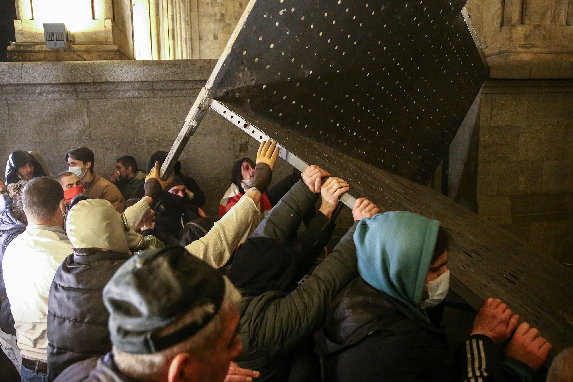 Грузія протестує. Чому курс до ЄС та НАТО під загрозою і чи дійде до зміни влади