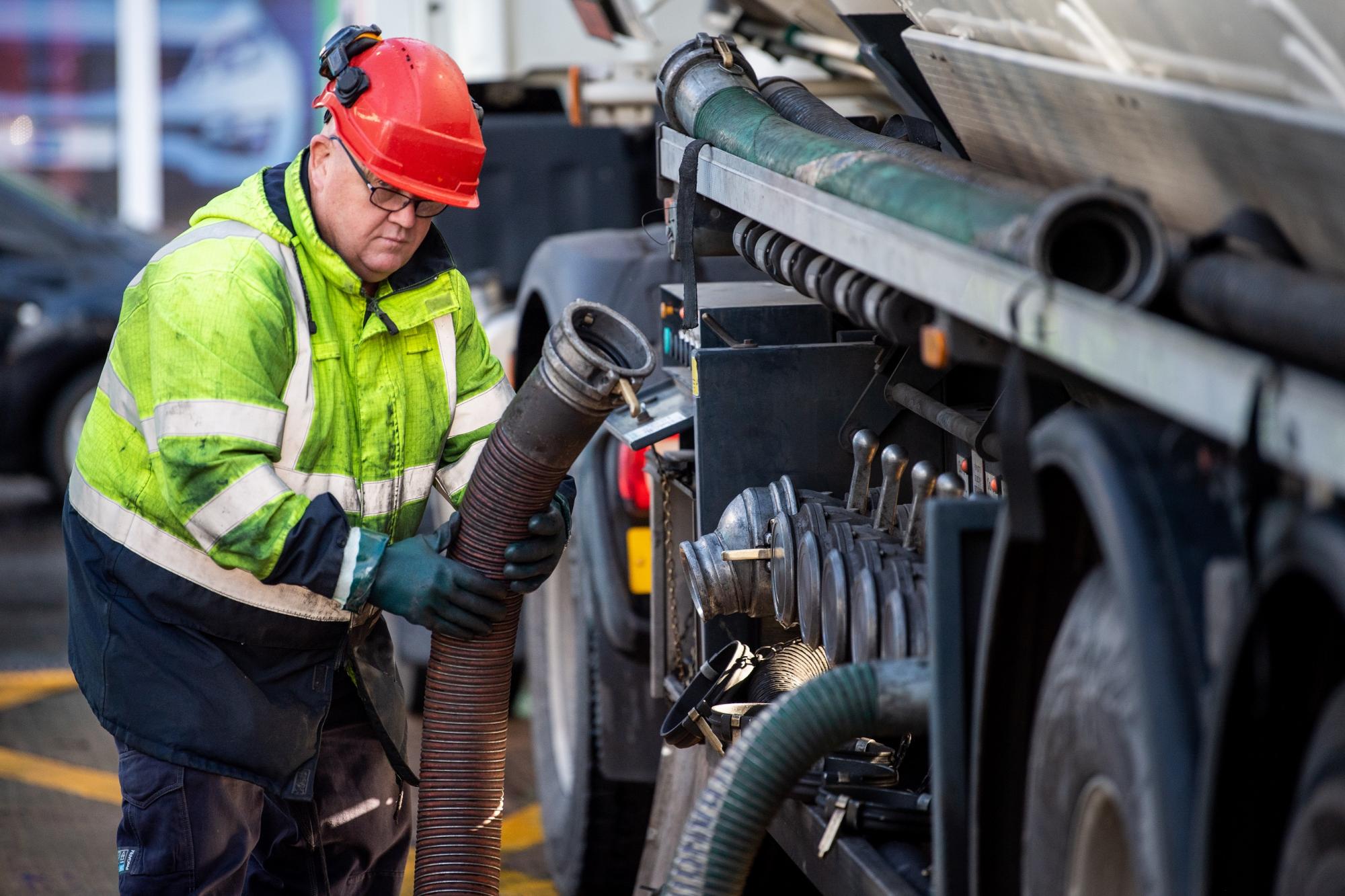 Зимове дизпаливо: де його знайти та яким автомобілям необхідно