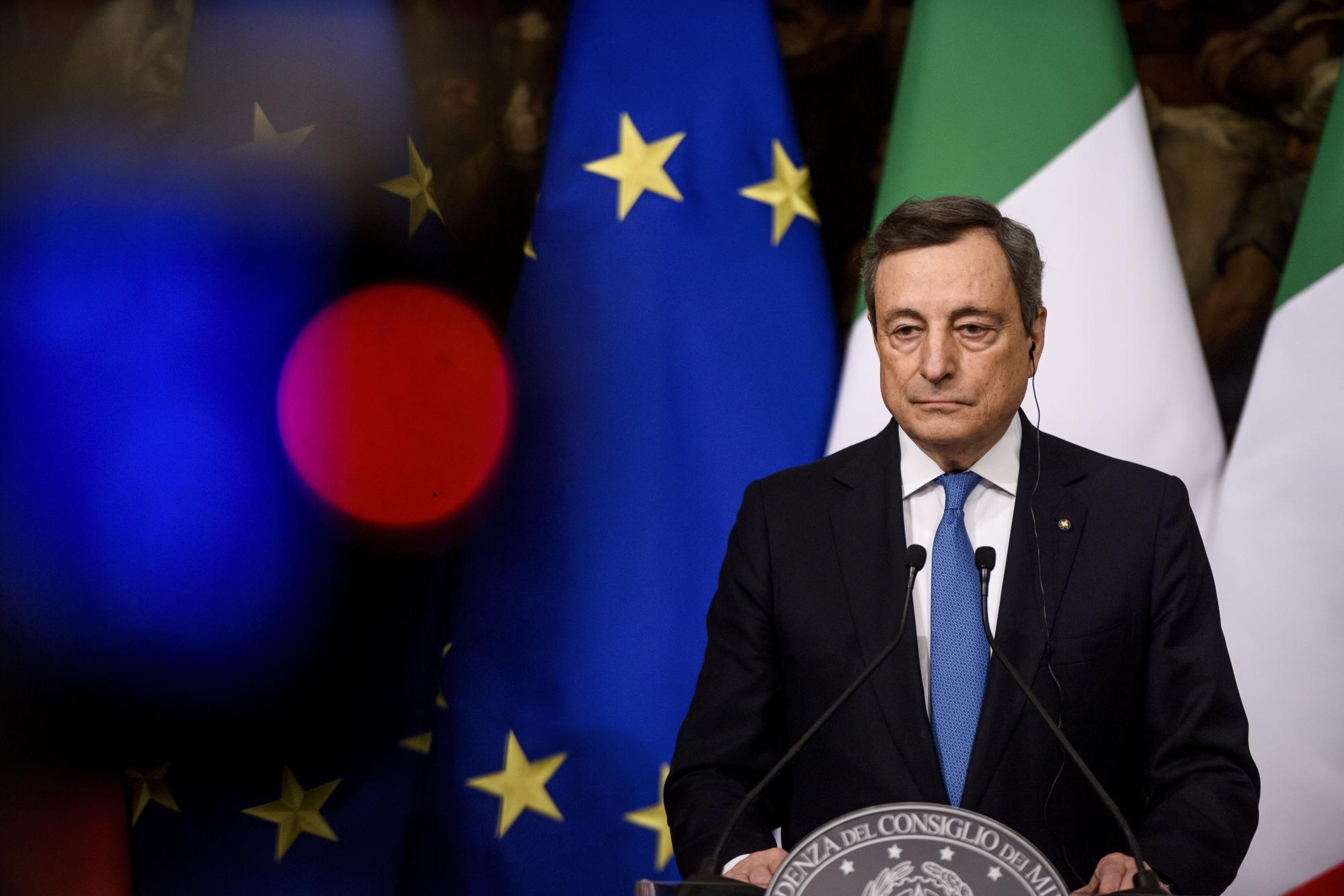 Эмбарго на паузе. Почему Европа все еще покупает у России нефть и газ