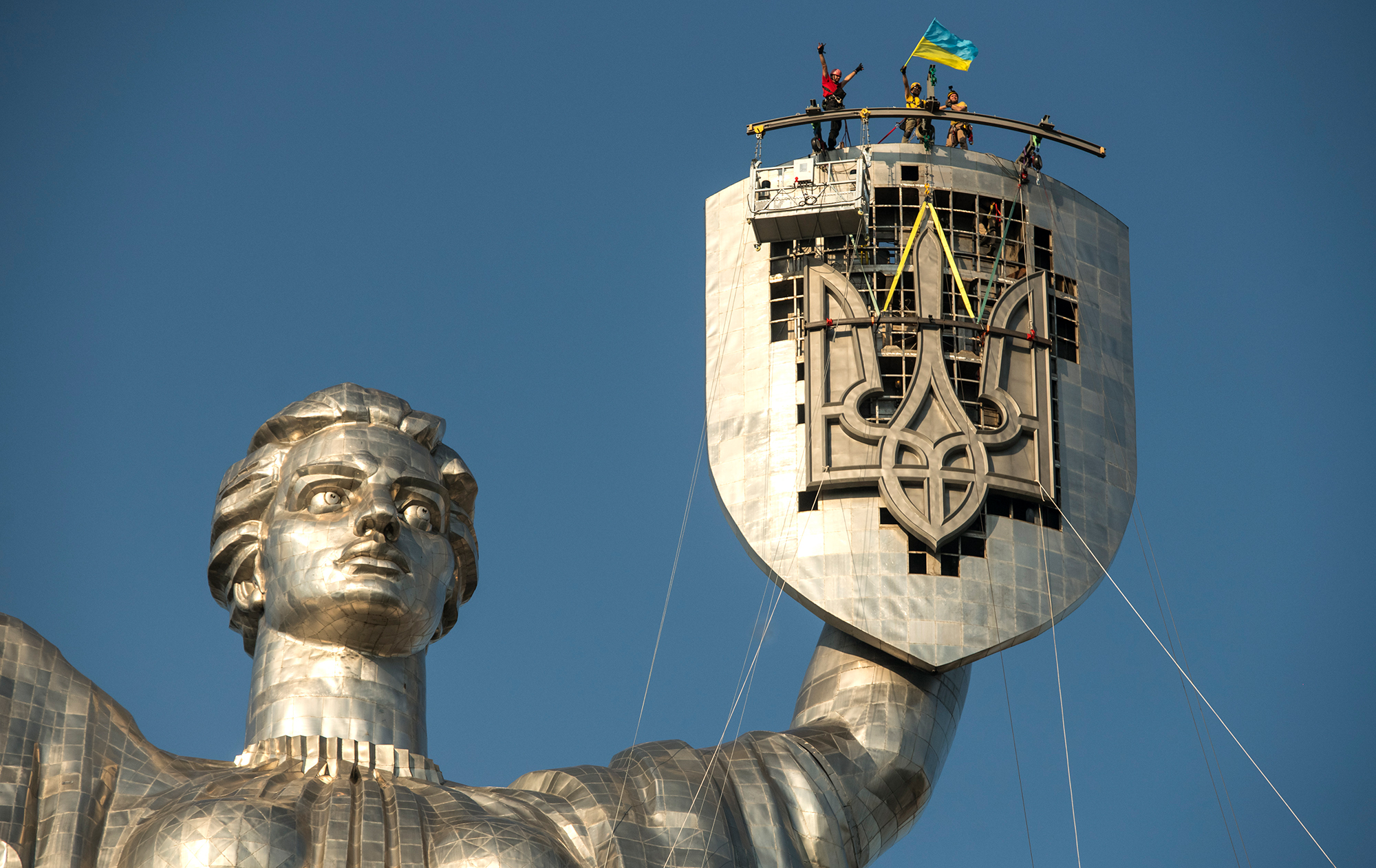 Дивіться, як виглядають жінки, які позували для монумента "Батьківщина-мати" (фото)