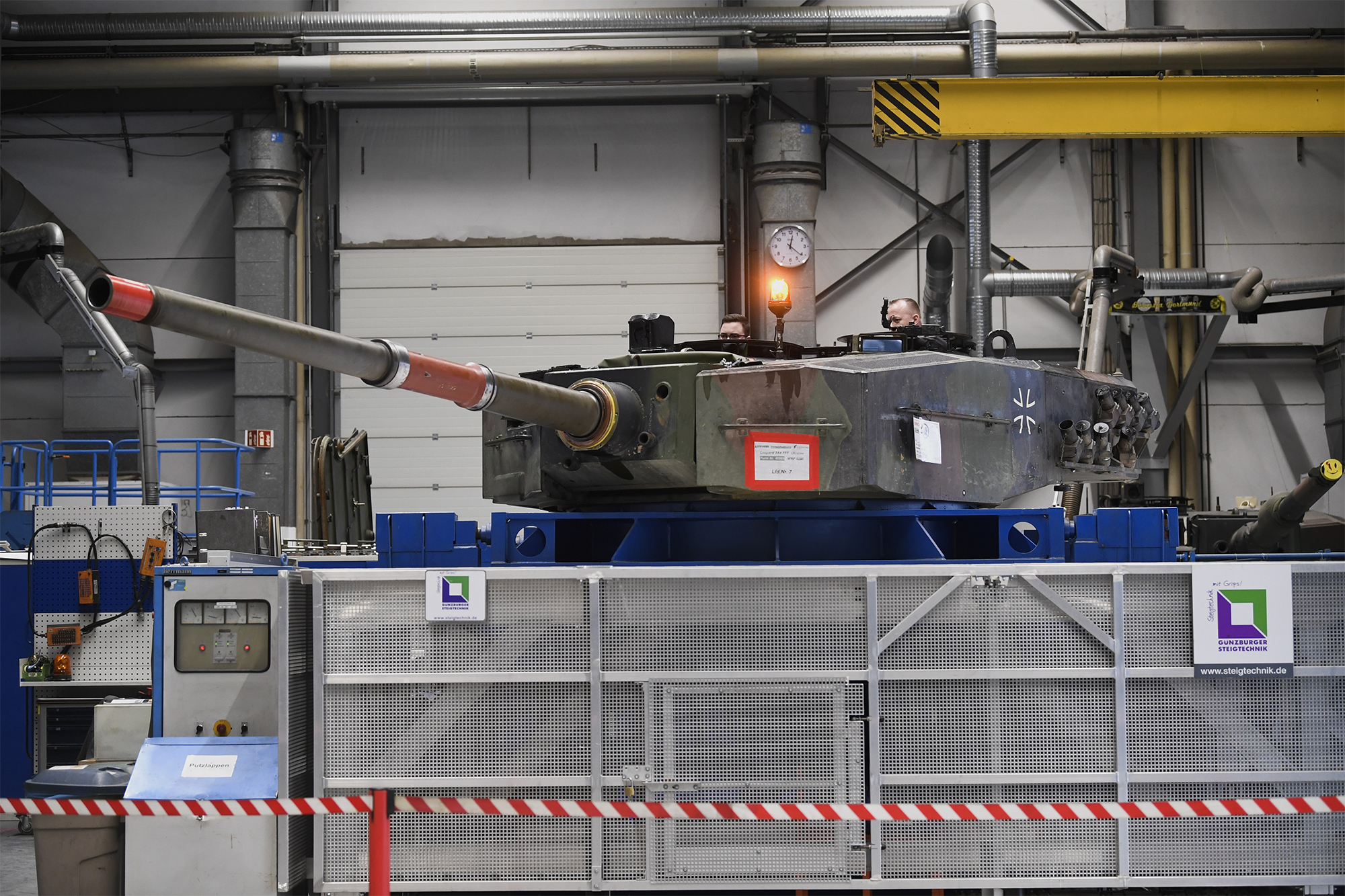 Спящий гигант. Почему отстает европейская "оборонка" и насколько это проблема для Украины