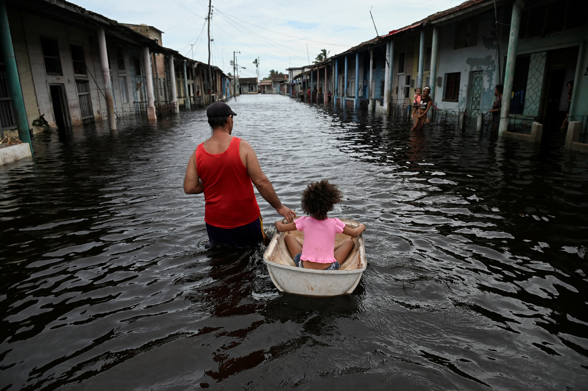 Один із найпотужніших в історії. У США вирує смертоносний ураган "Хелен" (фото і відео)