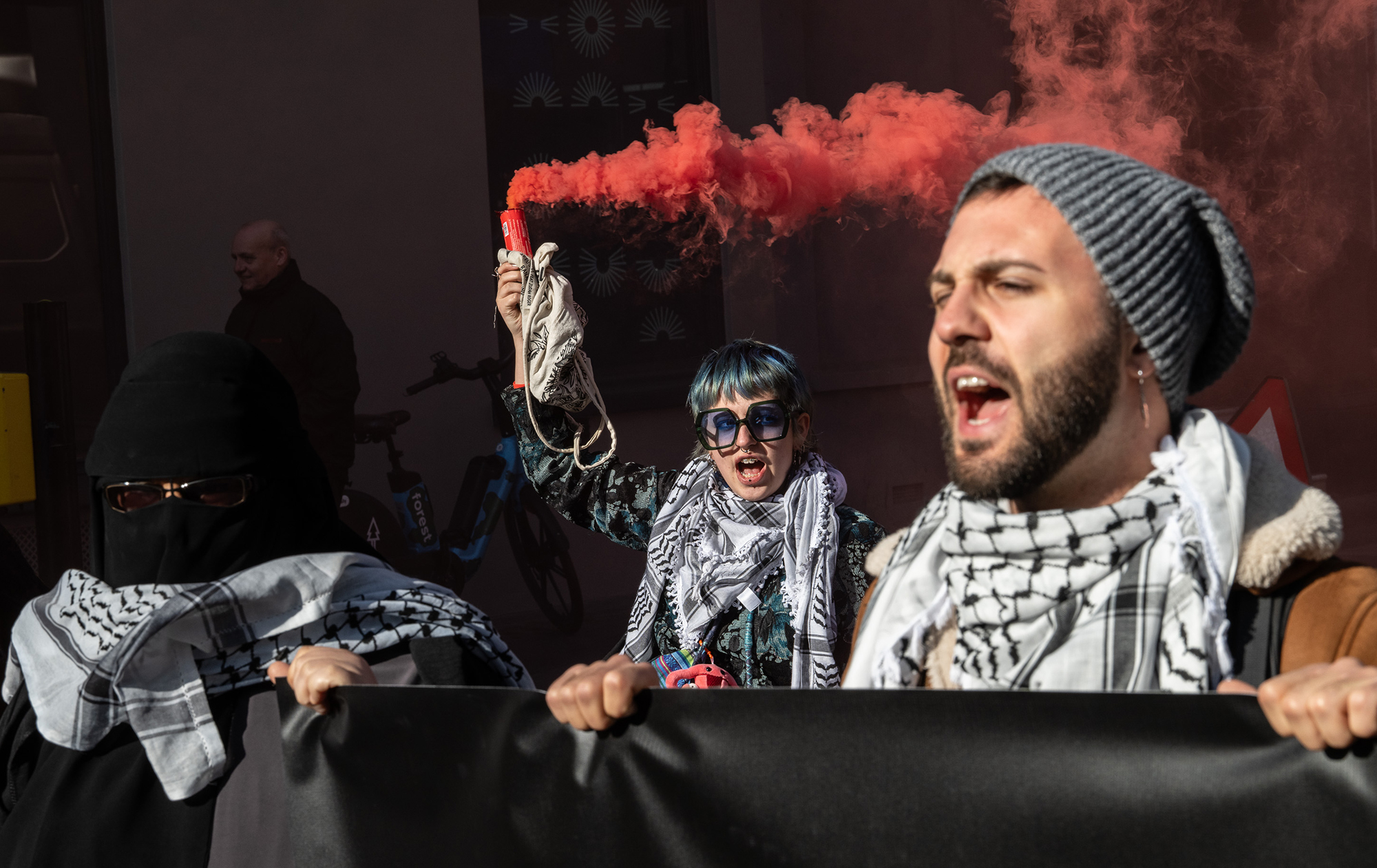 TikTok-революція. Чому молодь у Європі та США підтримує радикалів і чим це загрожує