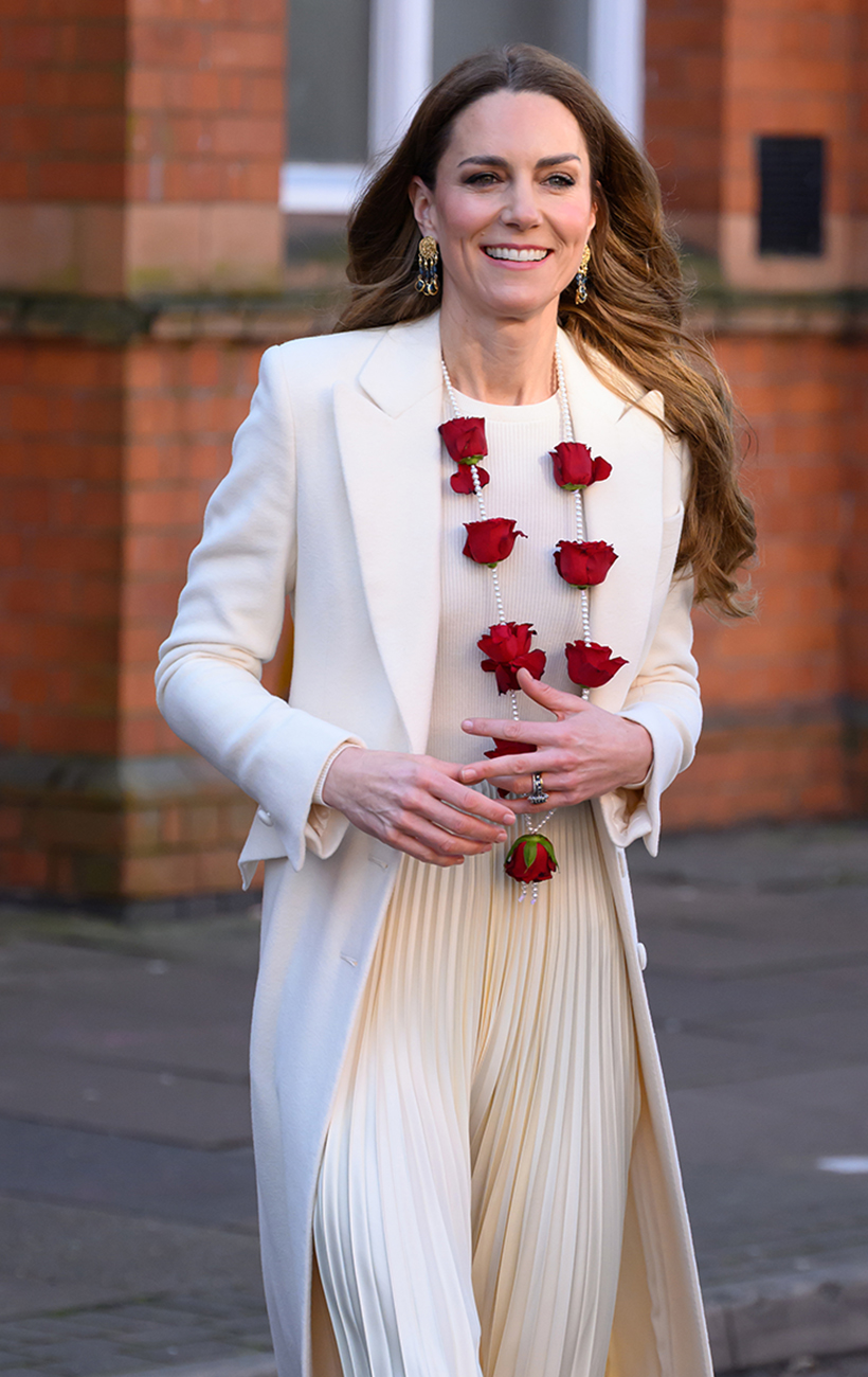 Весенний монохромный образ Кейт Миддлтон: как выглядеть дорого и элегантно
