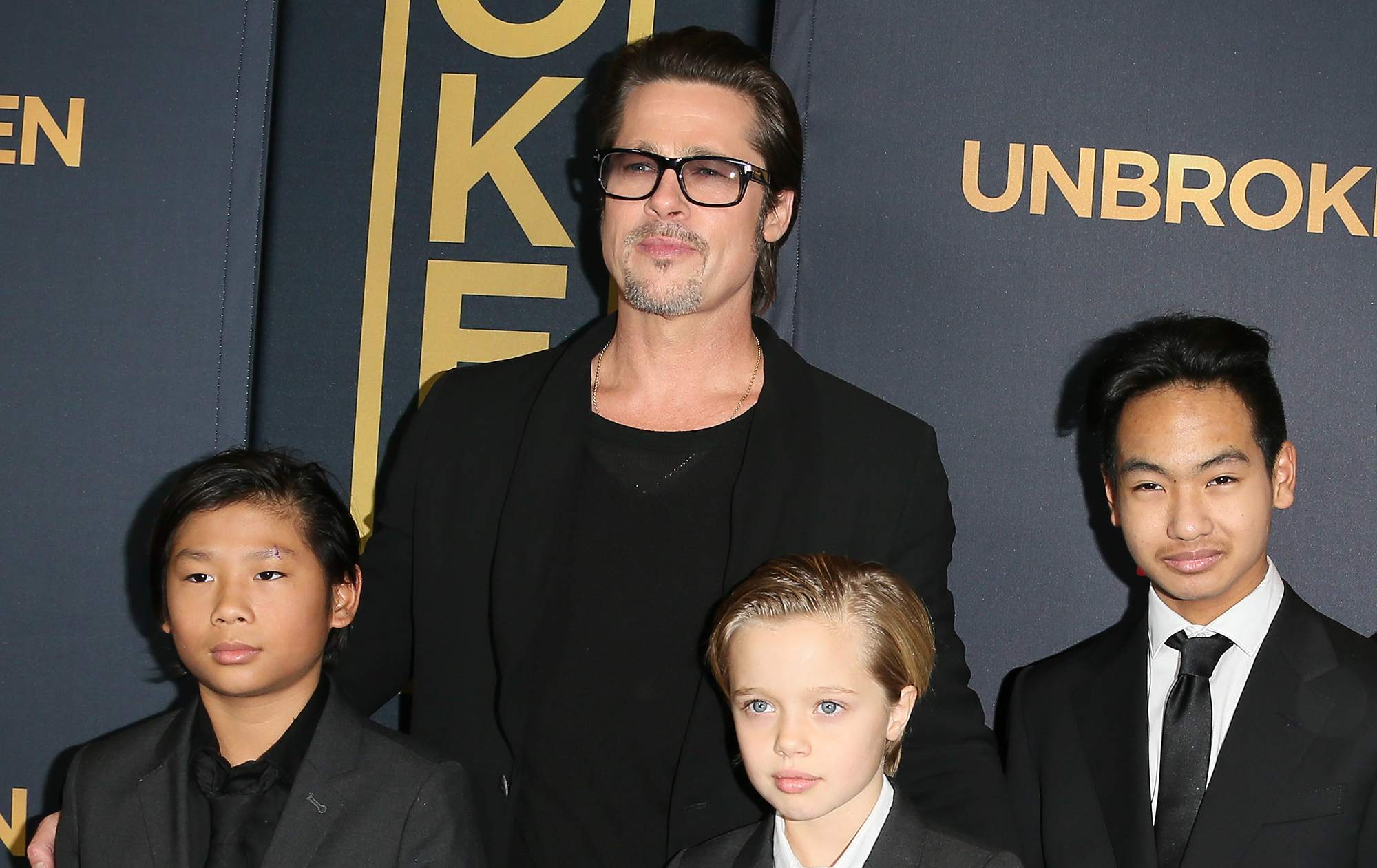 "Зроби крок і припини це!": батько Анджеліни Джолі емоційно звернувся до Бреда Пітта