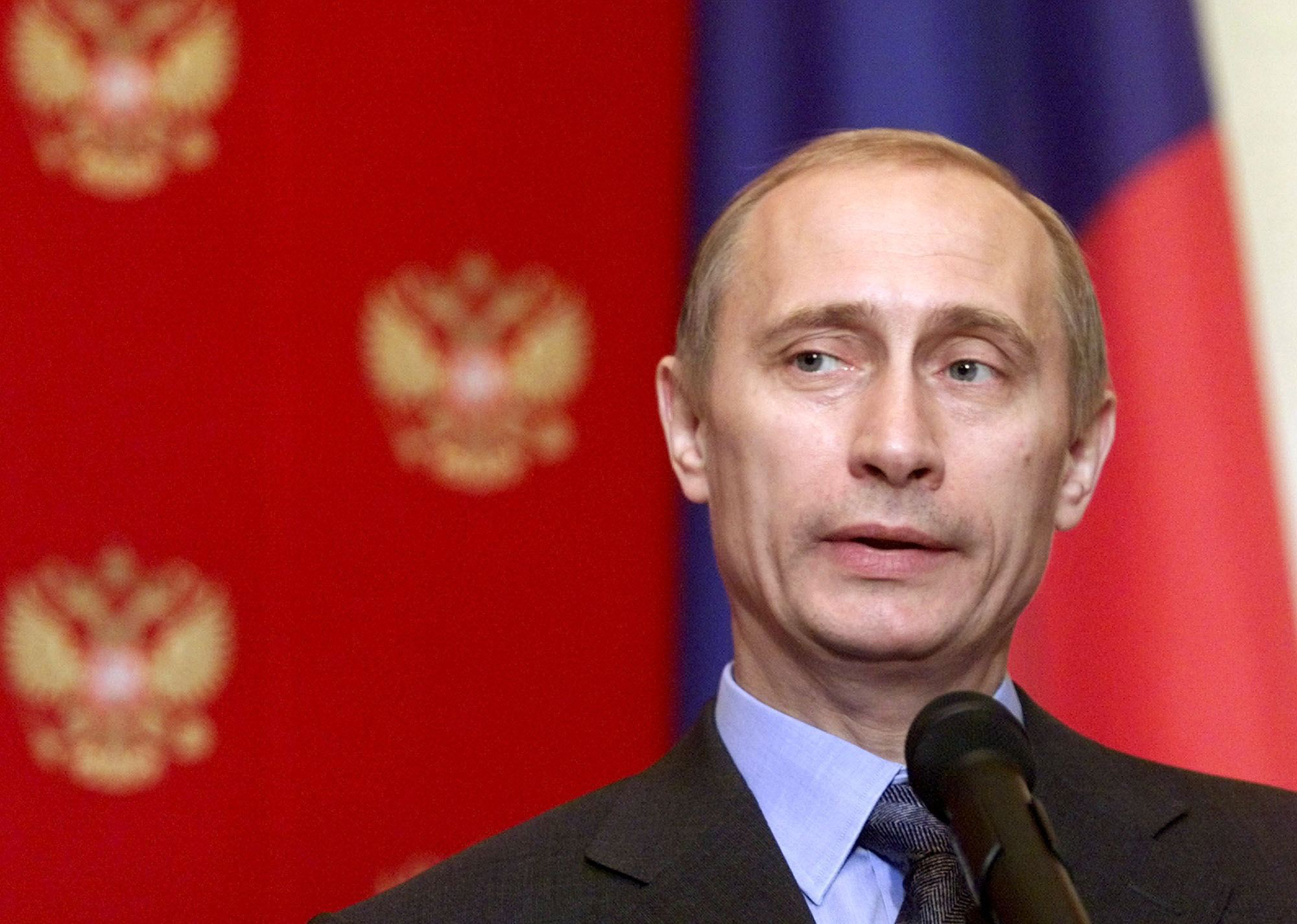 Билл Клинтон впервые рассказал, как и зачем Путин потопил "Курск"