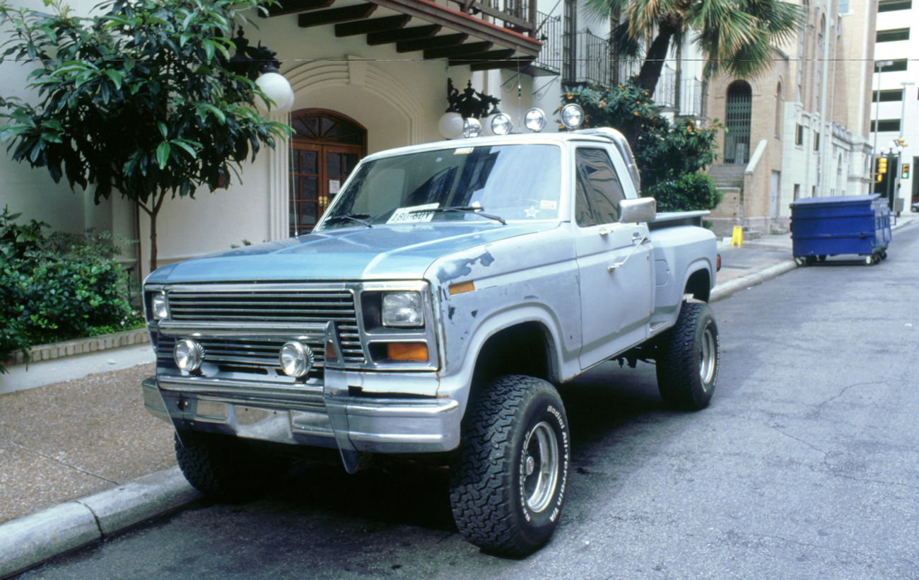 Від витрати палива до стилю: на що впливає розмір шин і дисків авто